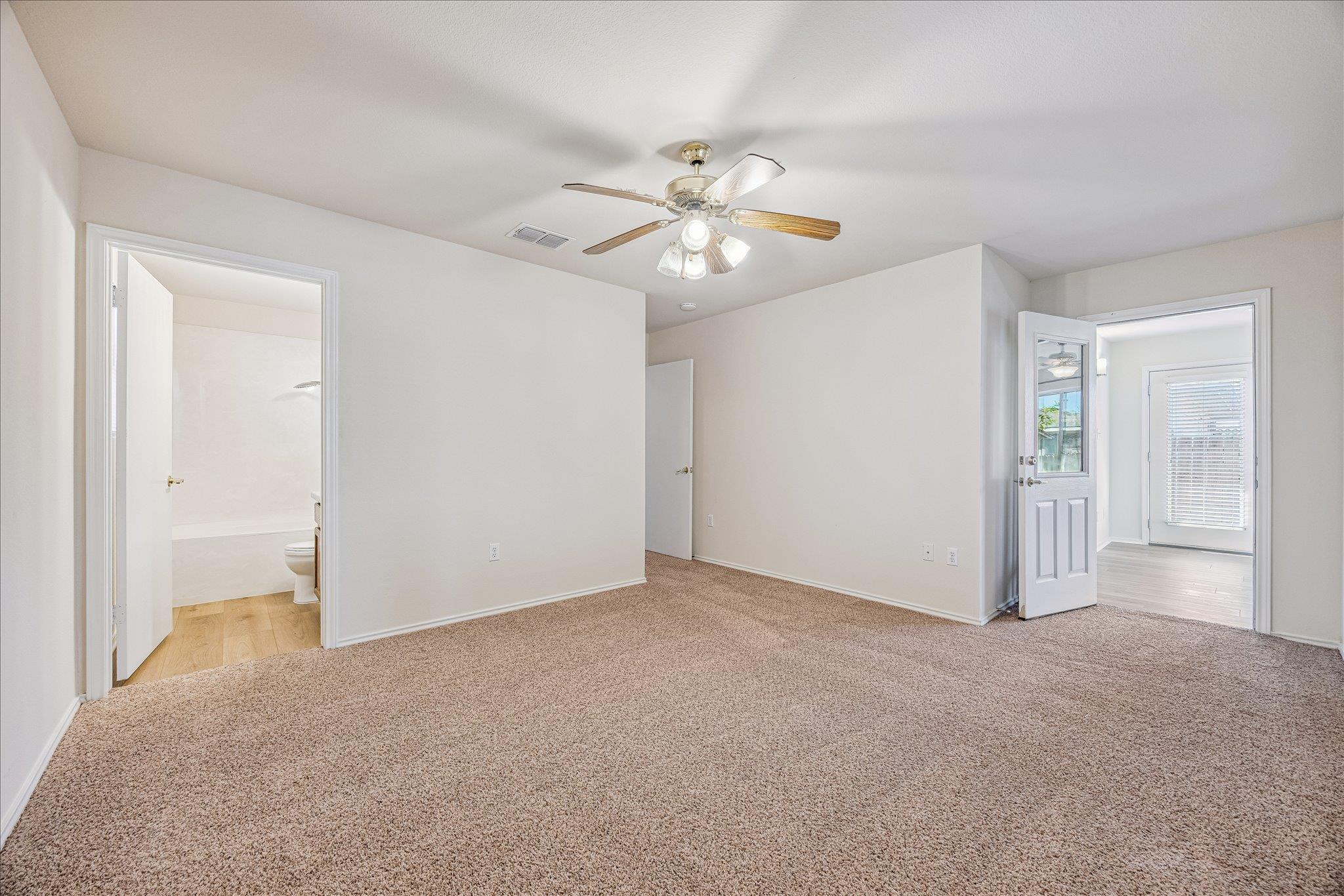 5936 Los Dios Pl, Del Valle, TX 78617