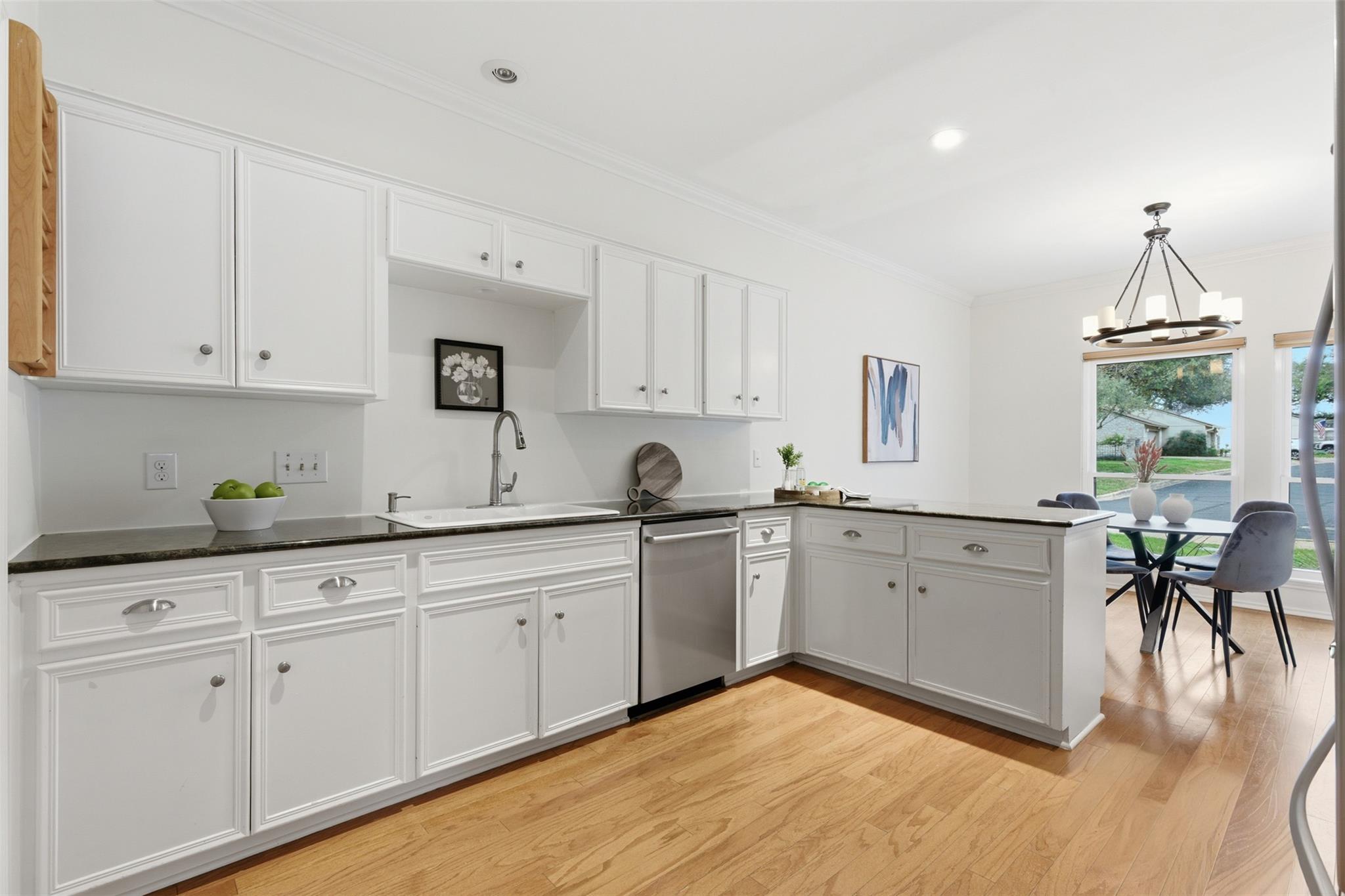 8101 Raintree Pl, Austin, TX 78759