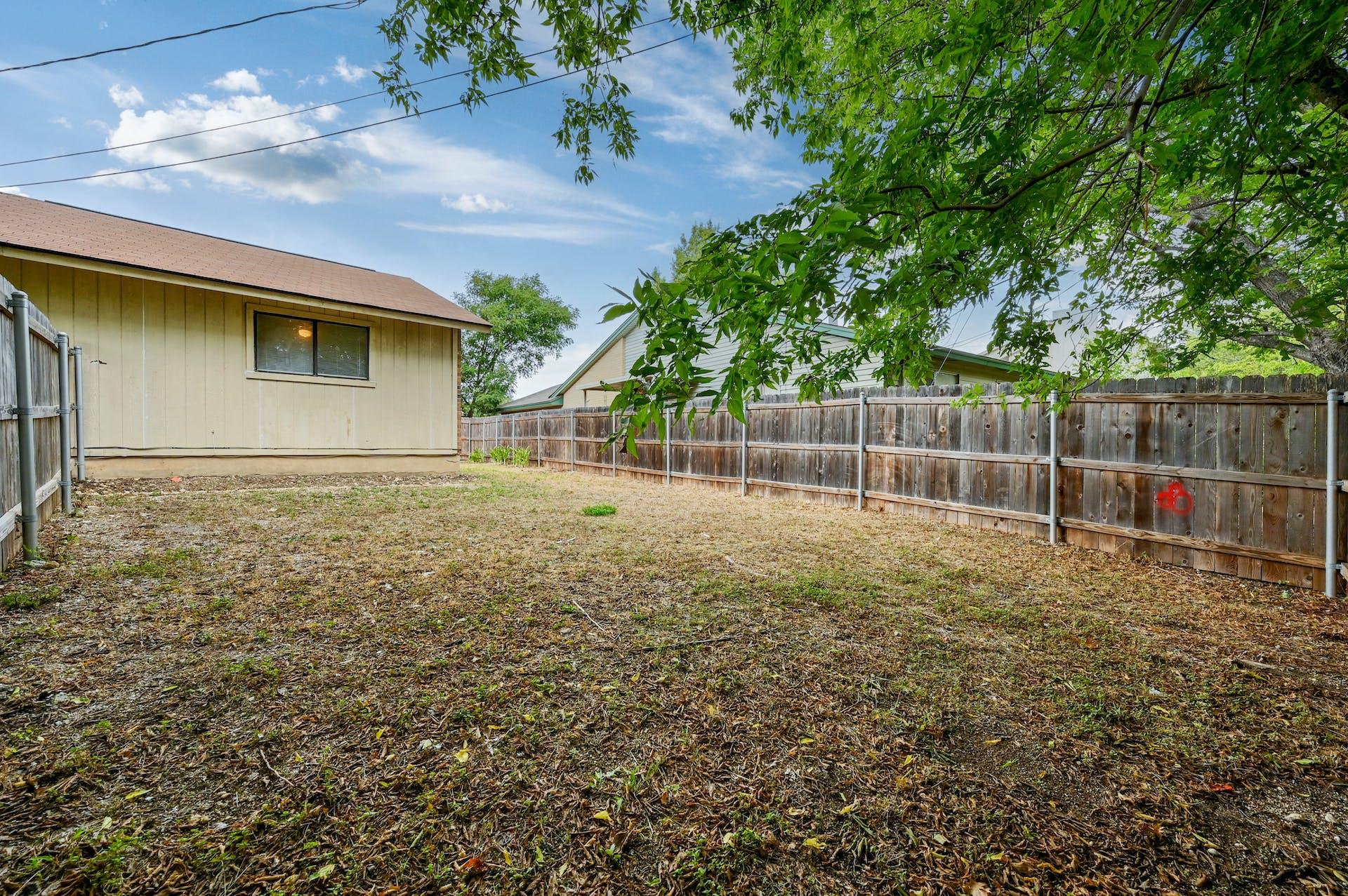 2008 Old West Pl # B, Round Rock, TX 78681
