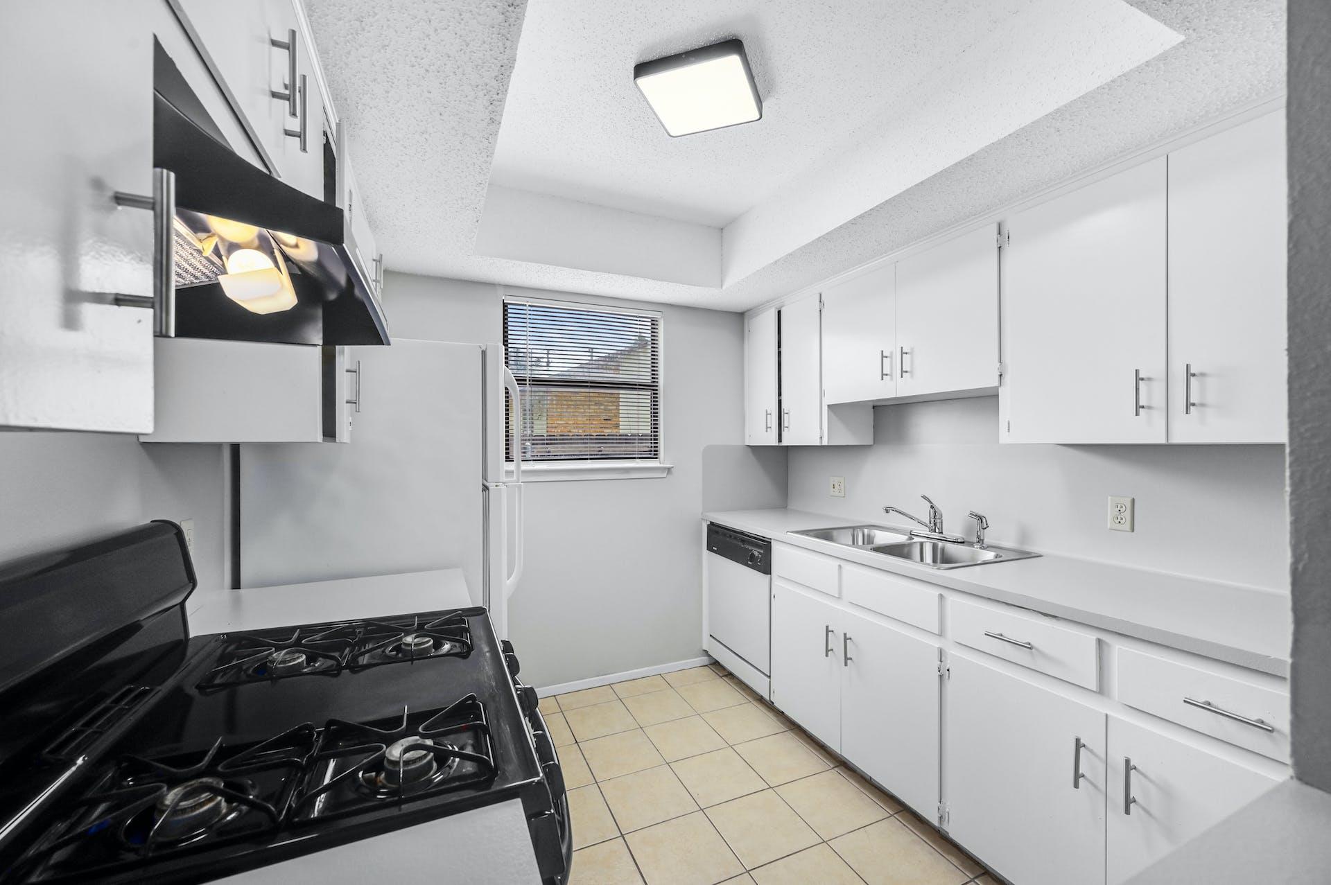 2008 Old West Pl # B, Round Rock, TX 78681