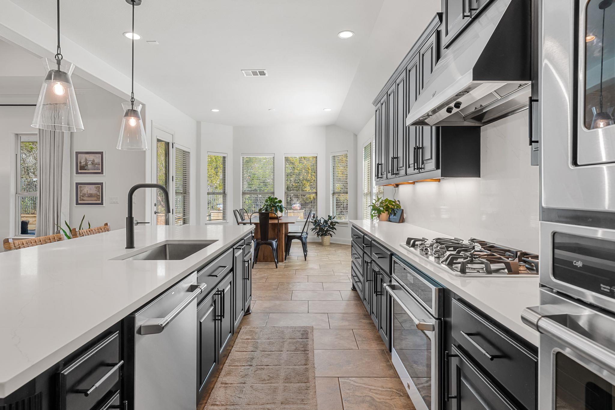 1536 Morning Moon Cir, Austin, TX 78732