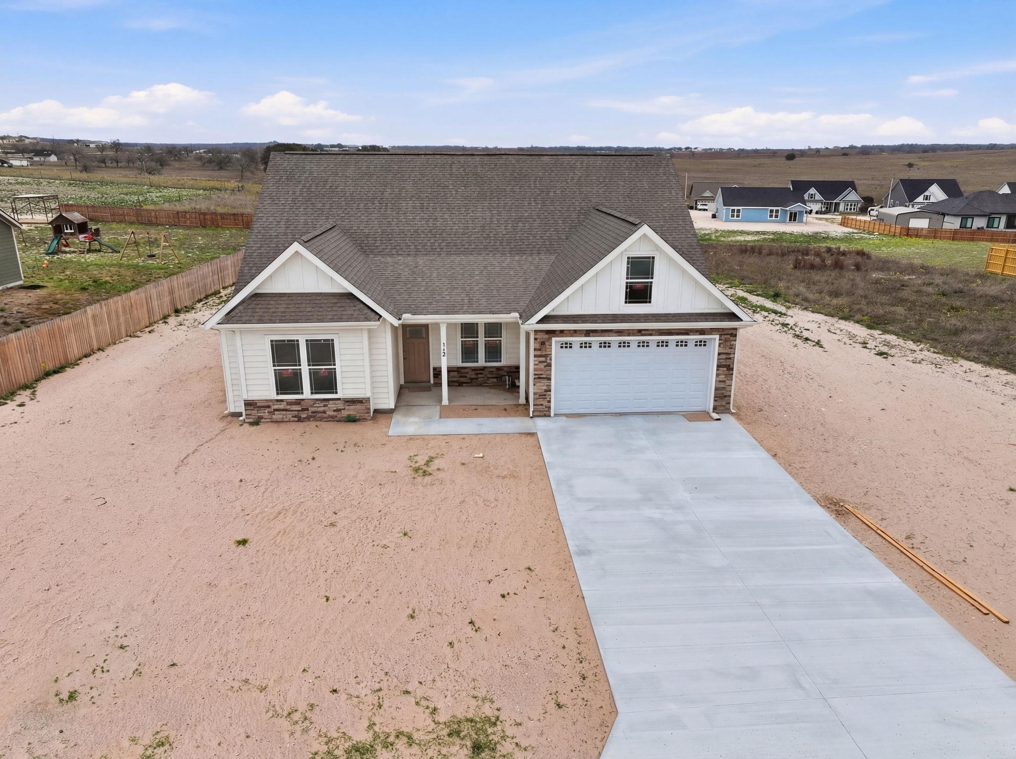 112 Oakmont Ln, La Vernia, TX 78121