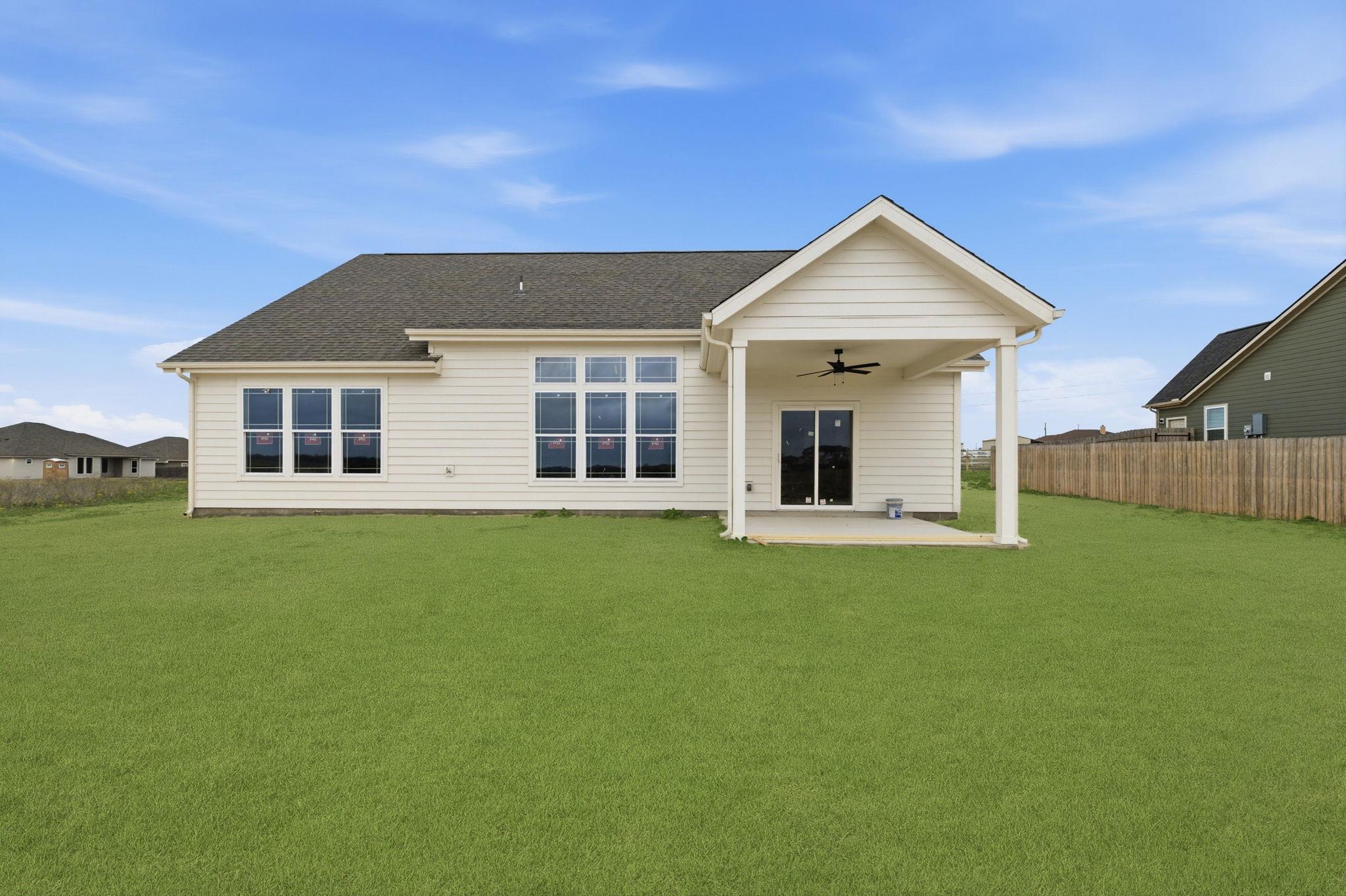 112 Oakmont Ln, La Vernia, TX 78121