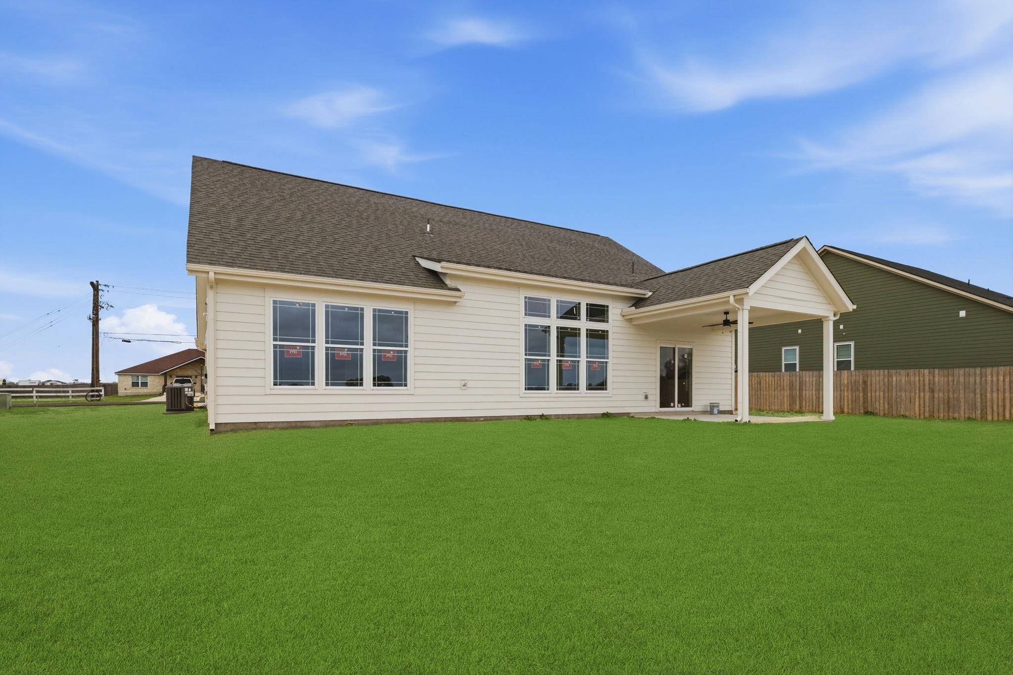 112 Oakmont Ln, La Vernia, TX 78121