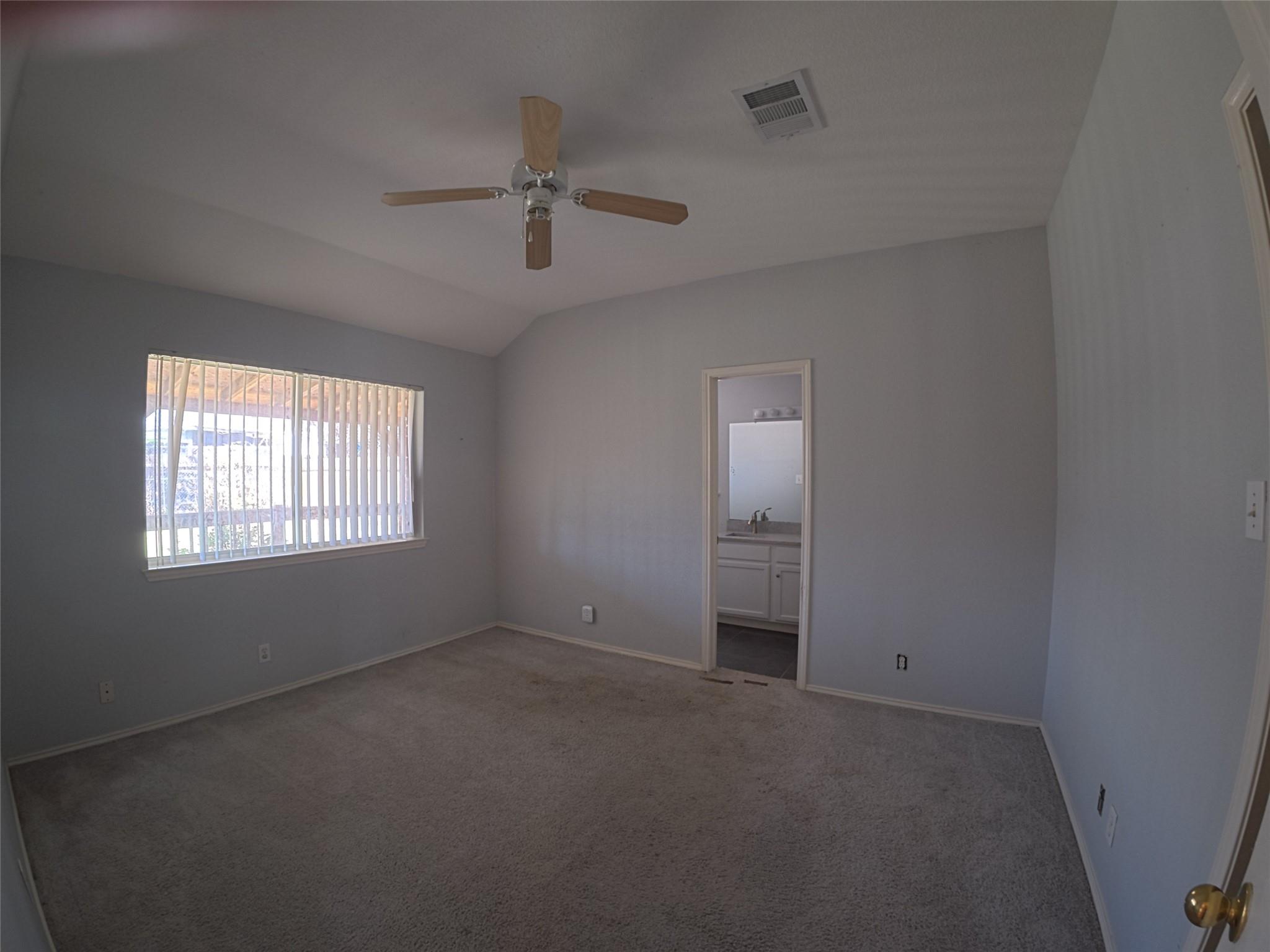 305 China Cv, Elgin, TX 78621