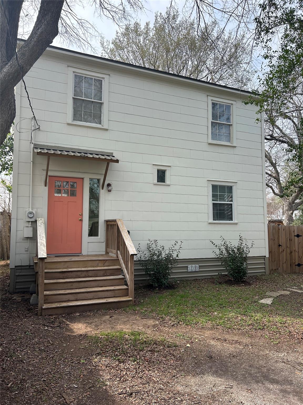 1604 Water St, Bastrop, TX 78602