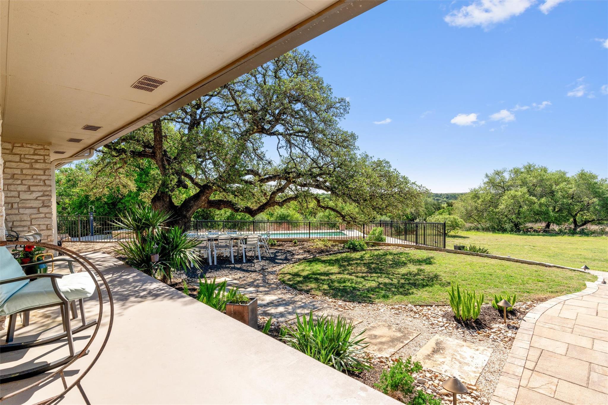 404 Skyline Rd, Georgetown, TX 78628