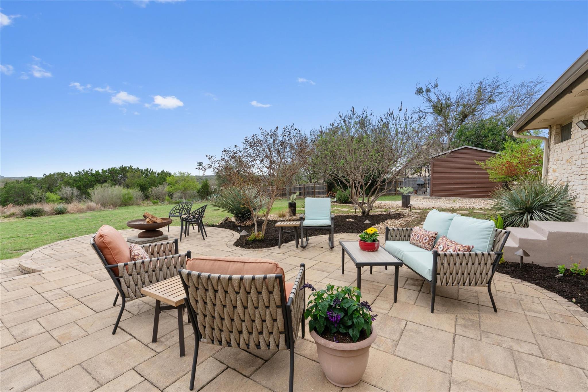 404 Skyline Rd, Georgetown, TX 78628