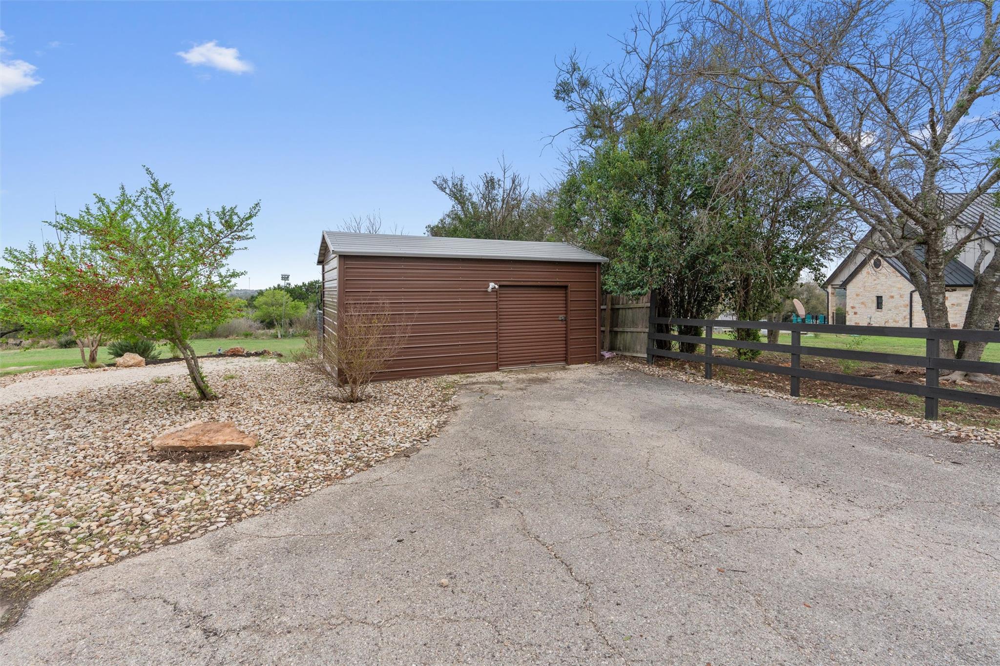 404 Skyline Rd, Georgetown, TX 78628