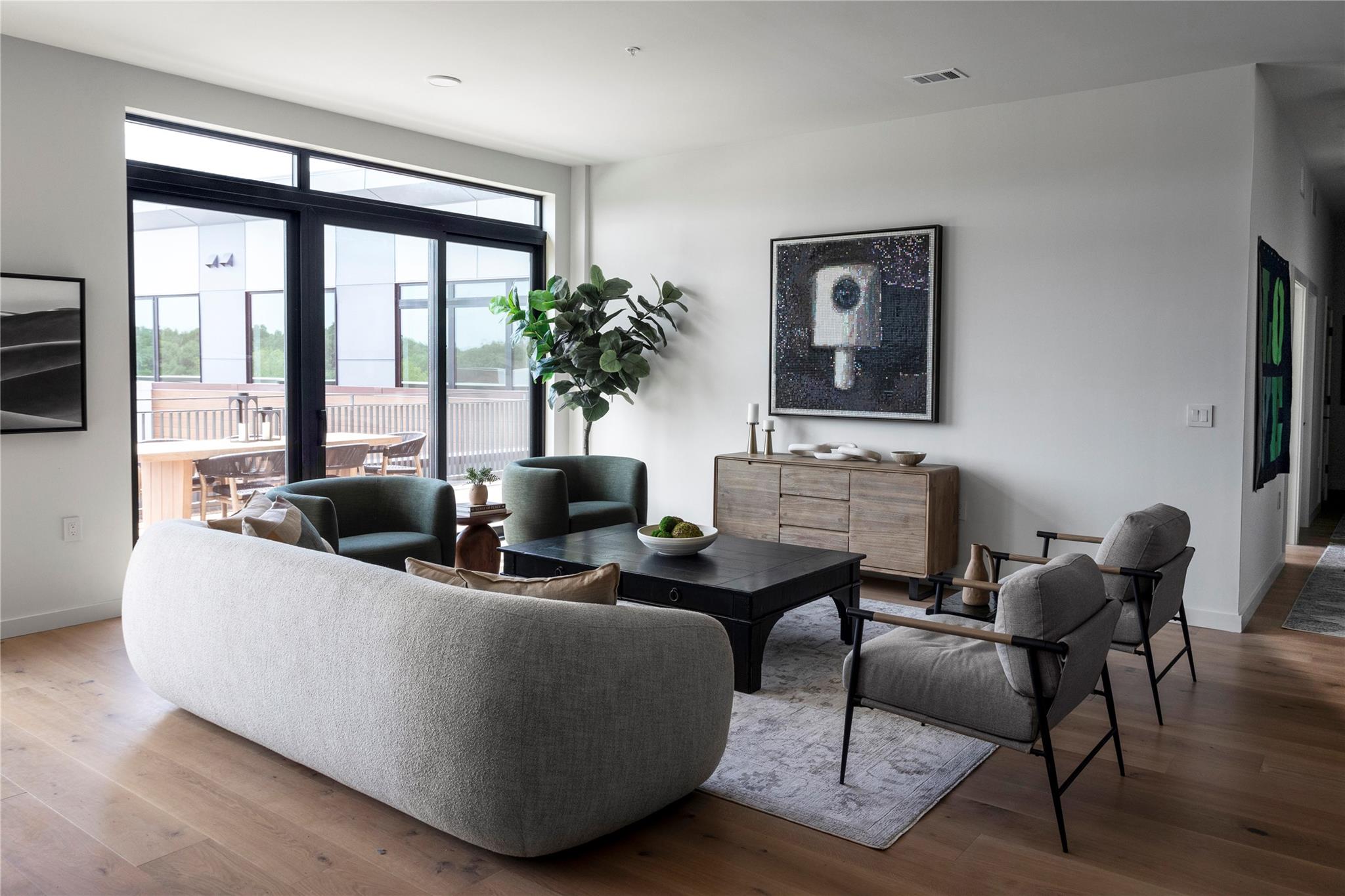 2209 S 1st. St # 408, Austin, TX 78704