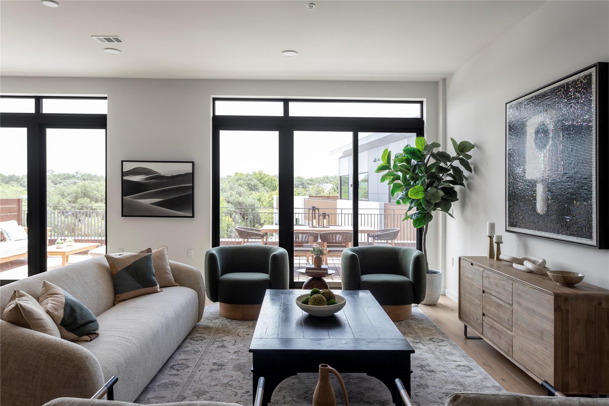 2209 S 1st. St # 408, Austin, TX 78704