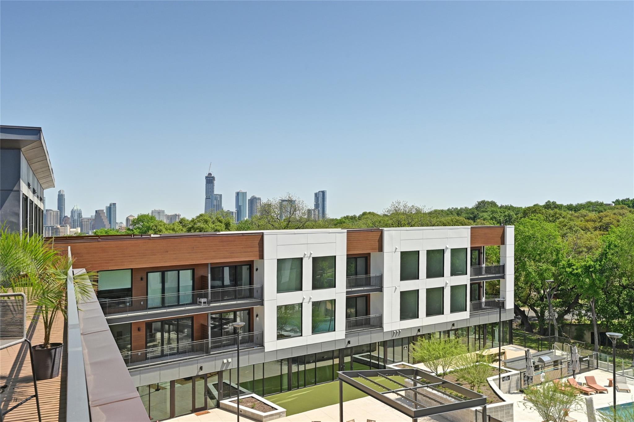 2209 S 1st. St # 408, Austin, TX 78704