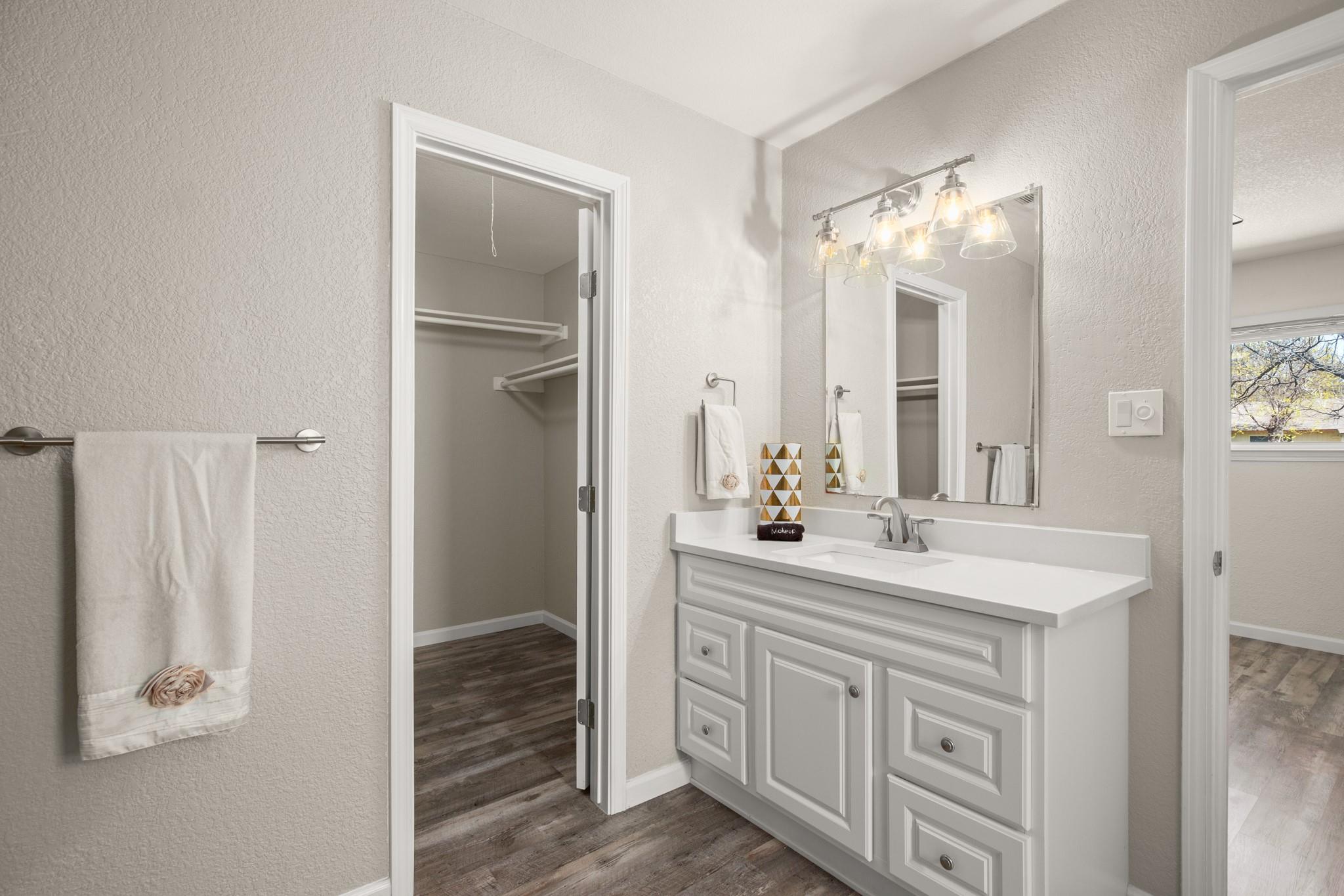 110 W Garrett Run, Austin, TX 78753