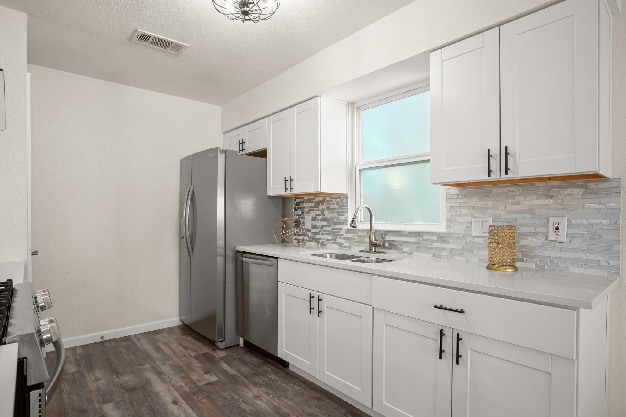 110 W Garrett Run, Austin, TX 78753