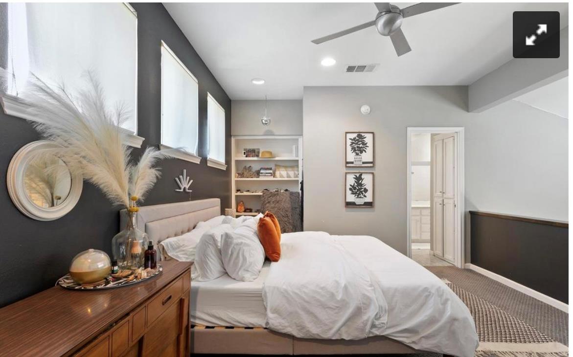 611 E 45th St # 25, Austin, TX 78751