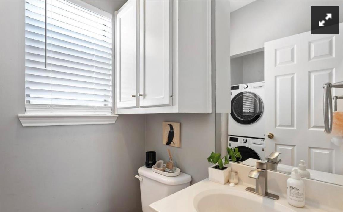 611 E 45th St # 25, Austin, TX 78751