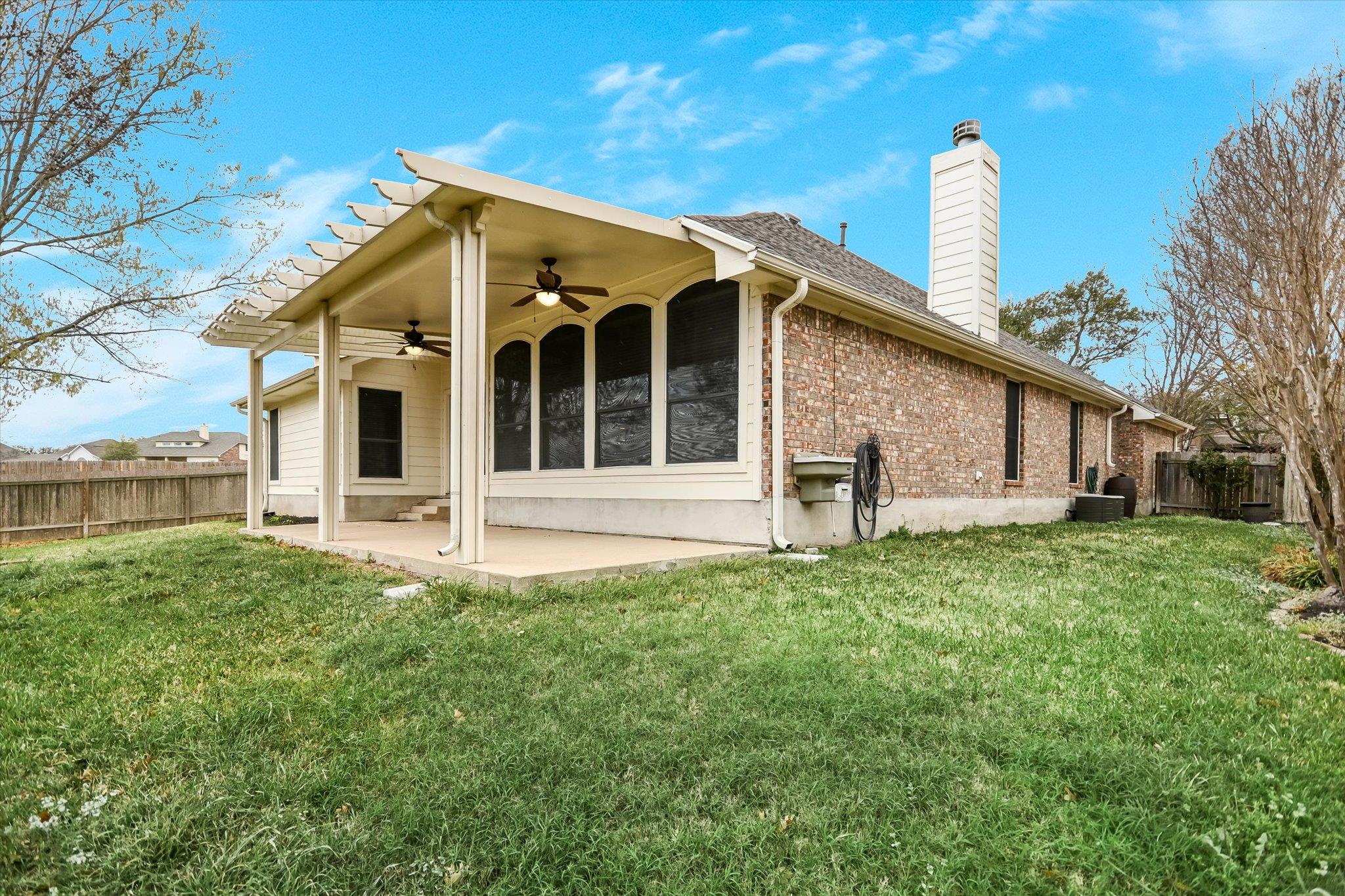 802 Sykes Ct, Pflugerville, TX 78660