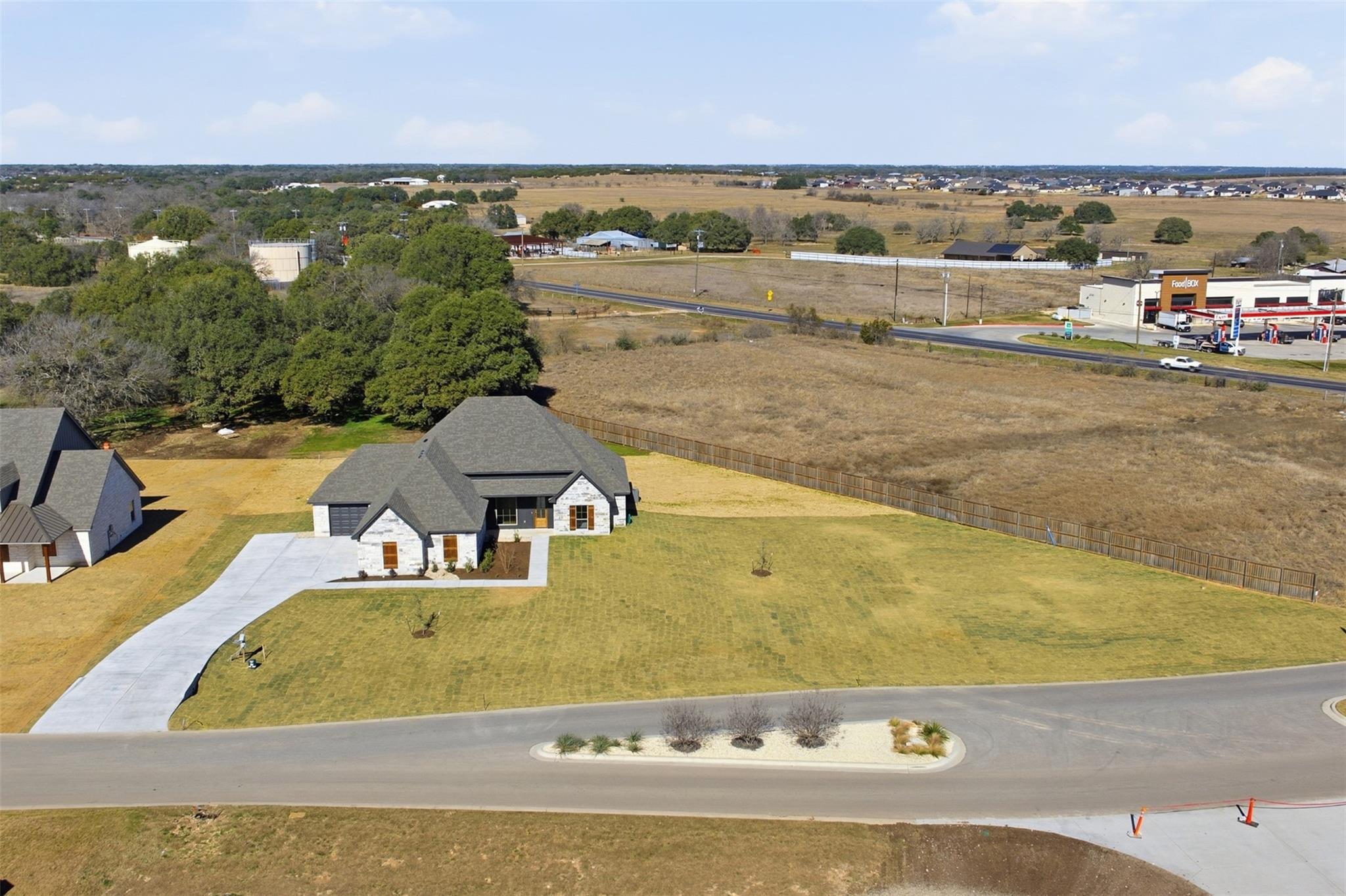 11006 Eagle Walk Blvd, Salado, TX 76571