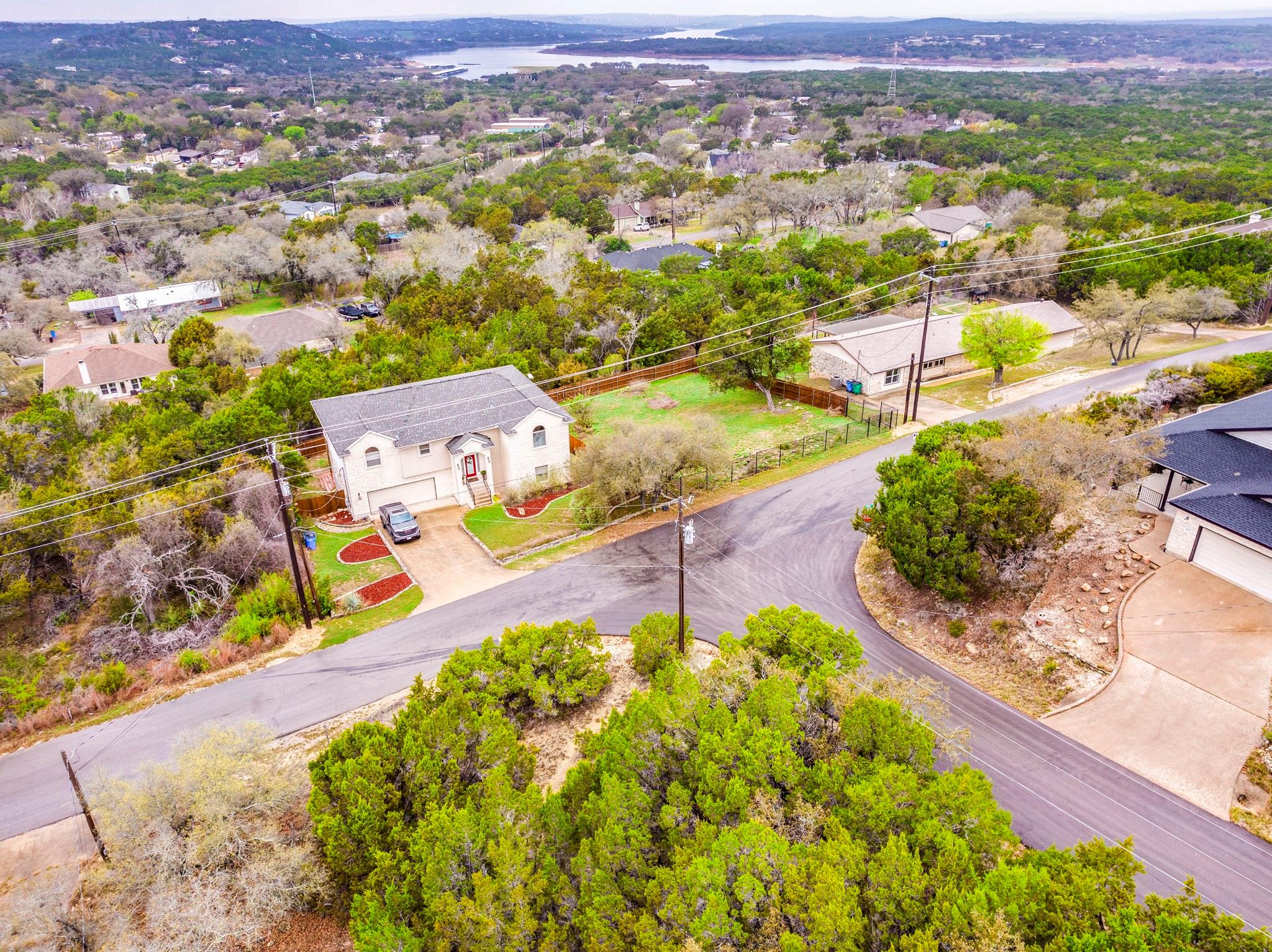 21500 Surrey Ln, Lago Vista, TX 78645