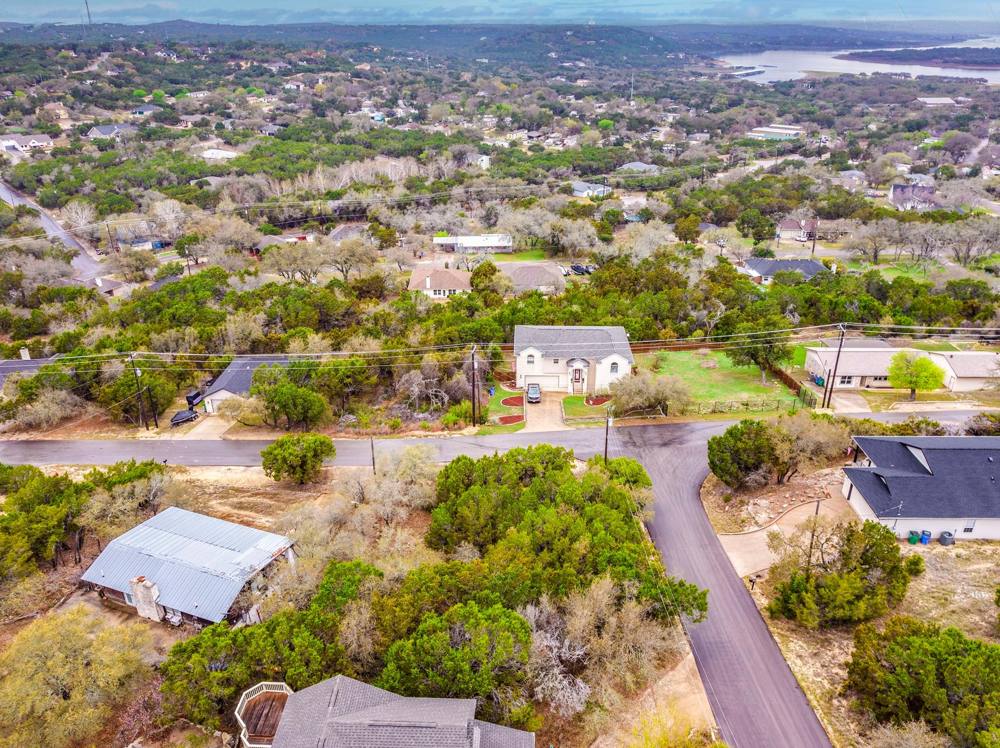 21500 Surrey Ln, Lago Vista, TX 78645