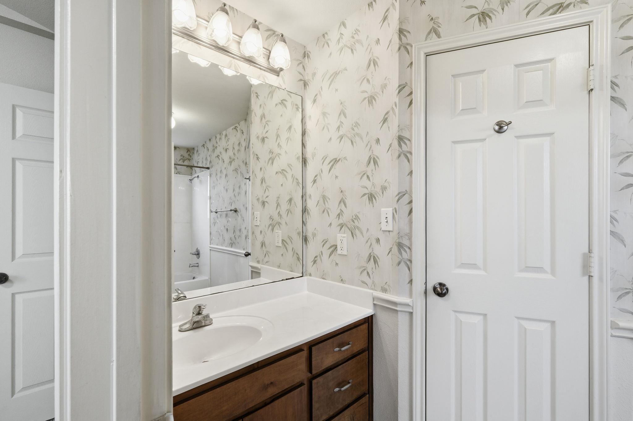 2215 Dry Creek Dr # 516, Round Rock, TX 78681