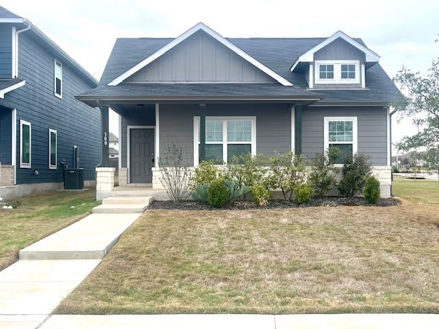 300 Kenai Dr, Kyle, TX 78640