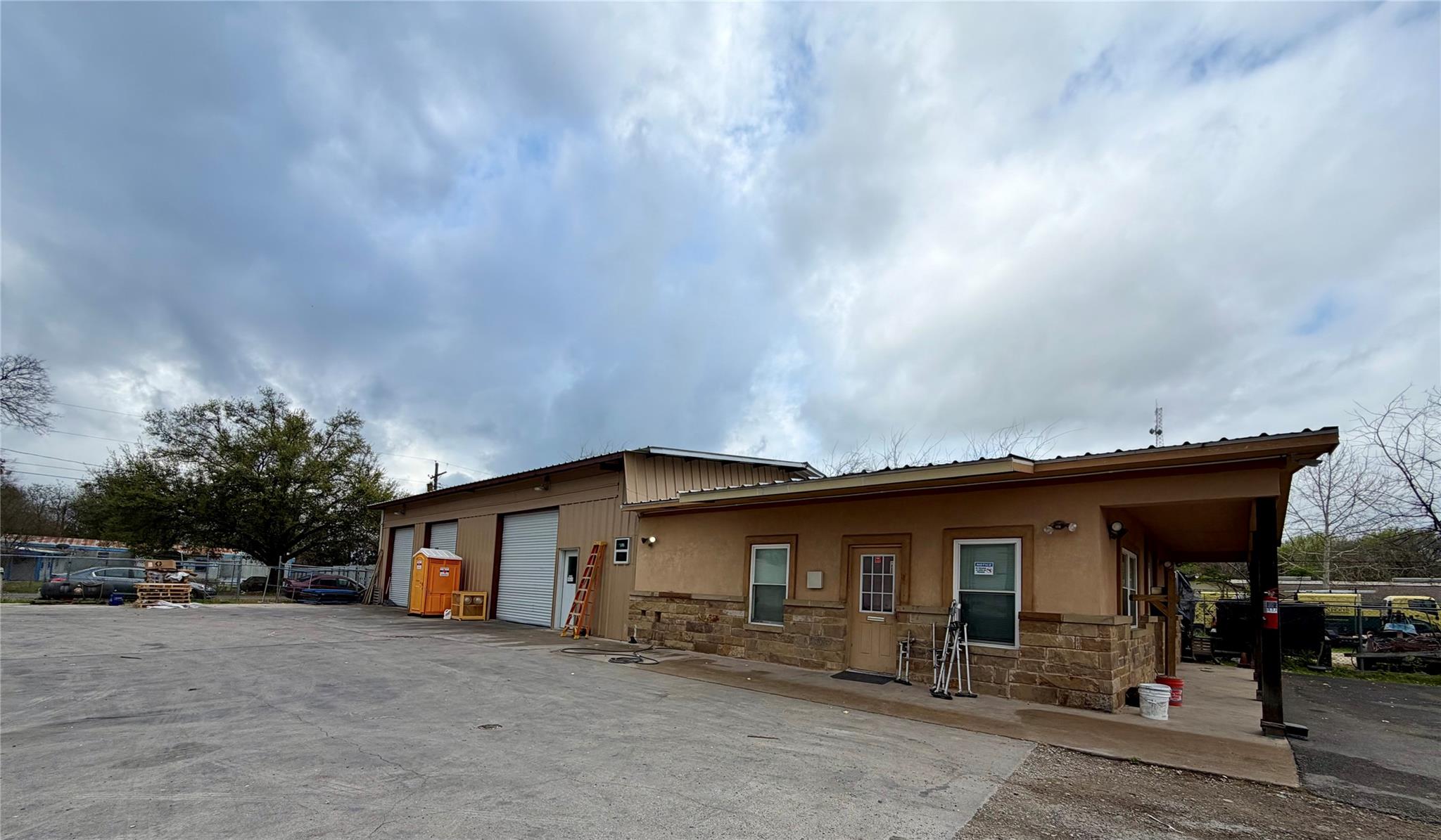 2311 Howard Ln, Austin, TX 78728
