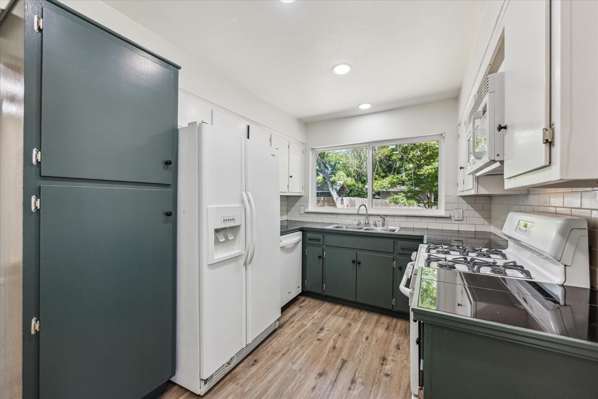 5700 Garden Oaks Dr, Austin, TX 78745