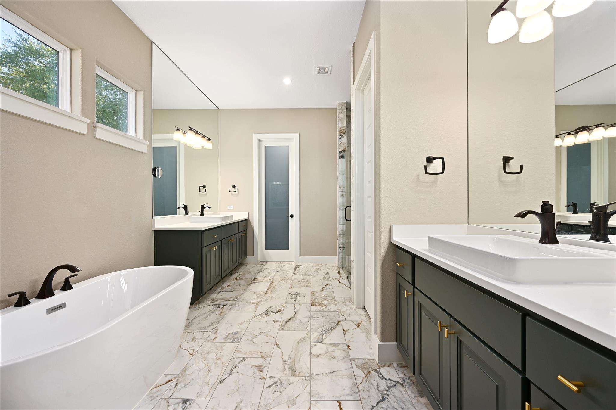 607 Flint Ridge Trl, Georgetown, TX 78628