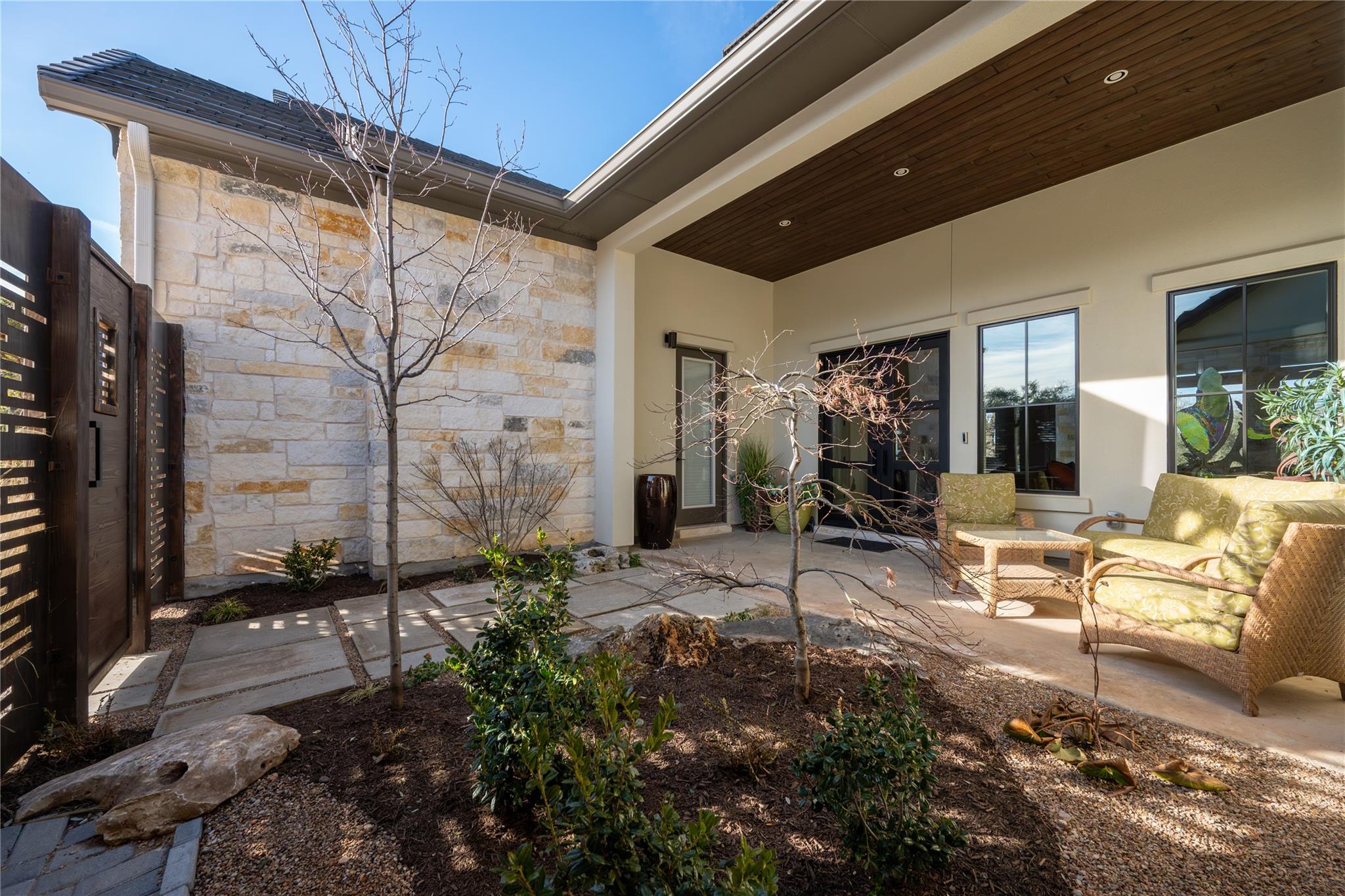607 Flint Ridge Trl, Georgetown, TX 78628