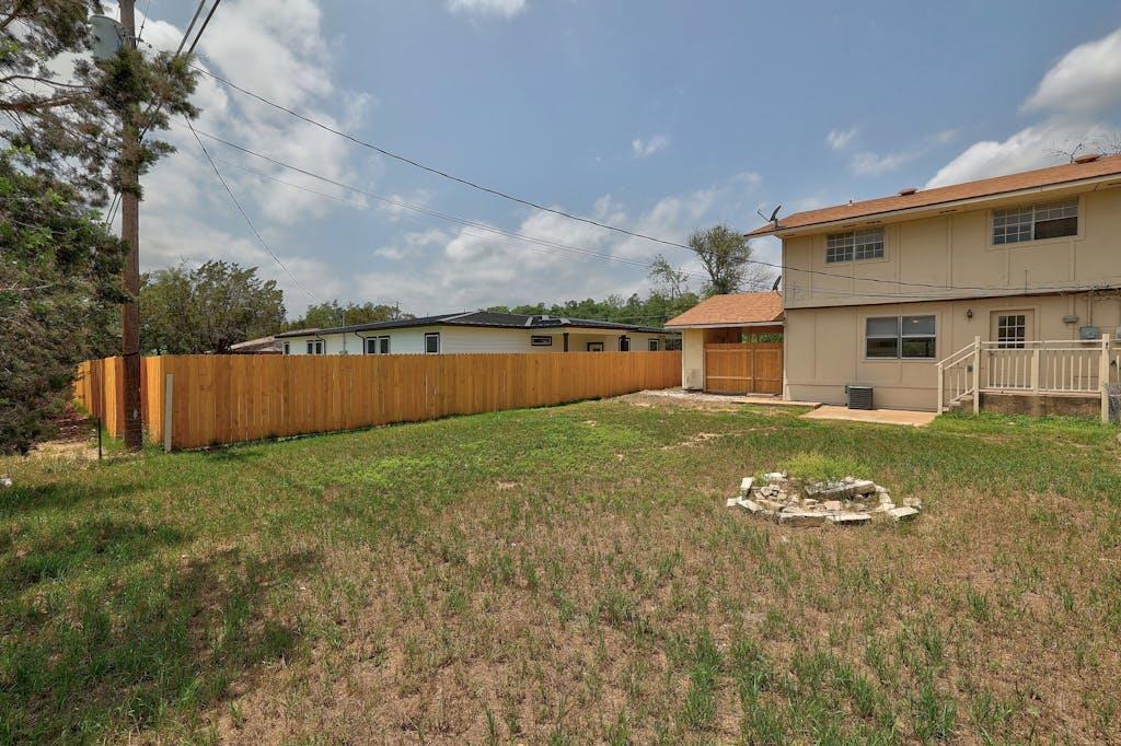 5211 Thunderbird St # B, Lago Vista, TX 78645