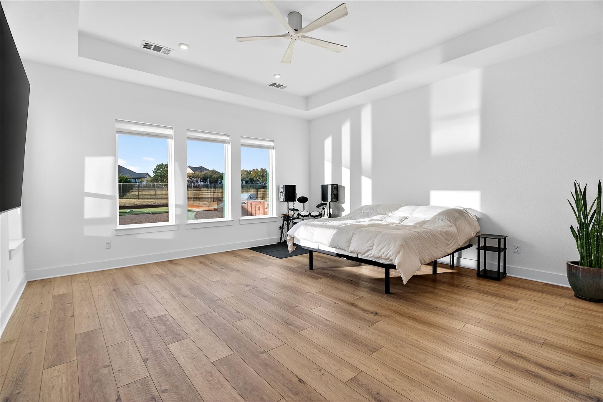 404 Prairie Clover Dr, Dripping Springs, TX 78620