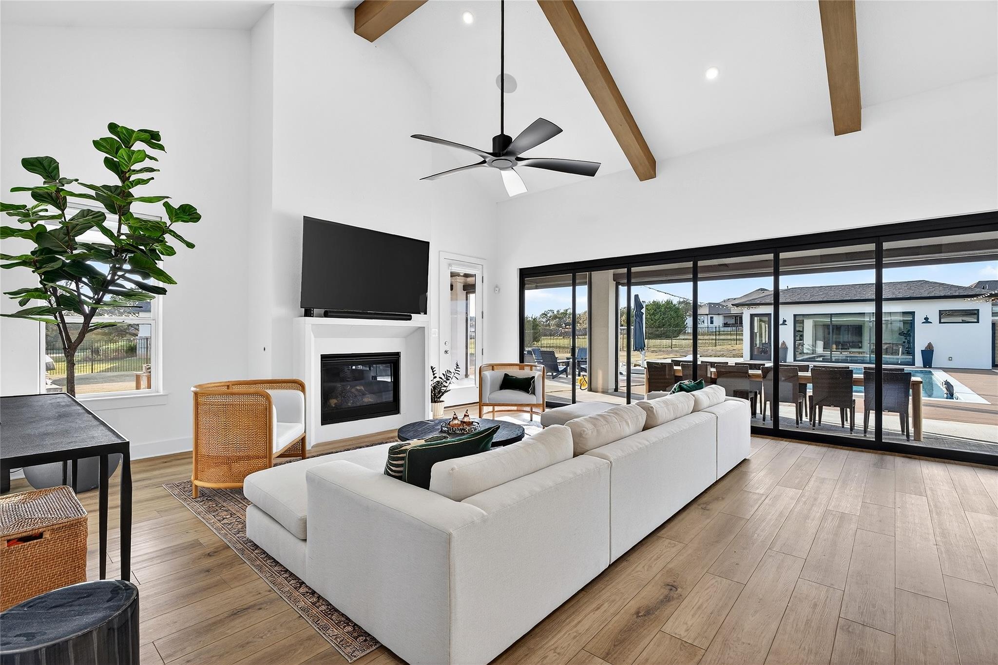 404 Prairie Clover Dr, Dripping Springs, TX 78620