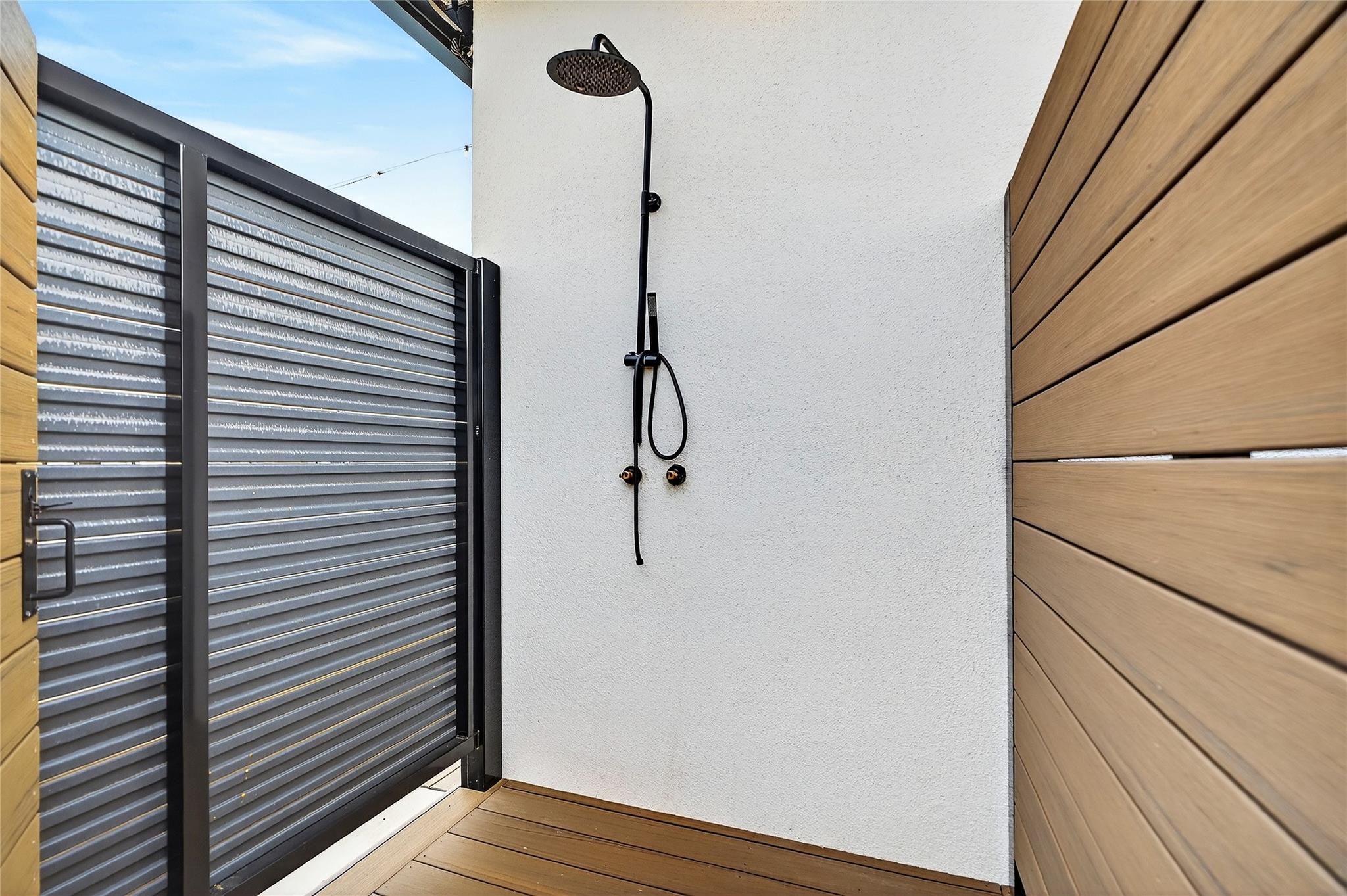 404 Prairie Clover Dr, Dripping Springs, TX 78620