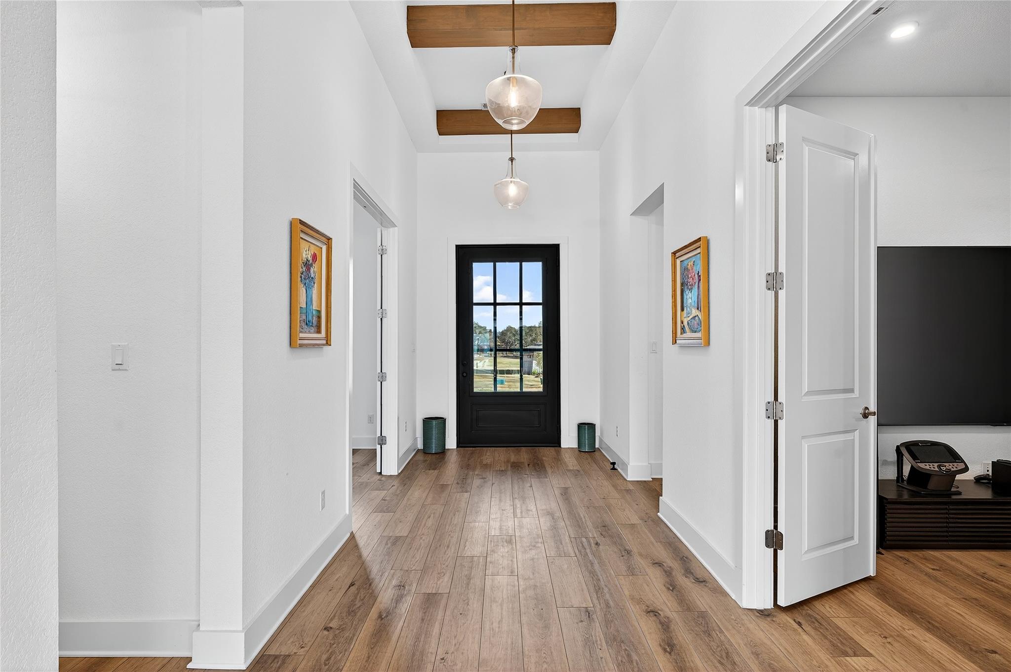 404 Prairie Clover Dr, Dripping Springs, TX 78620