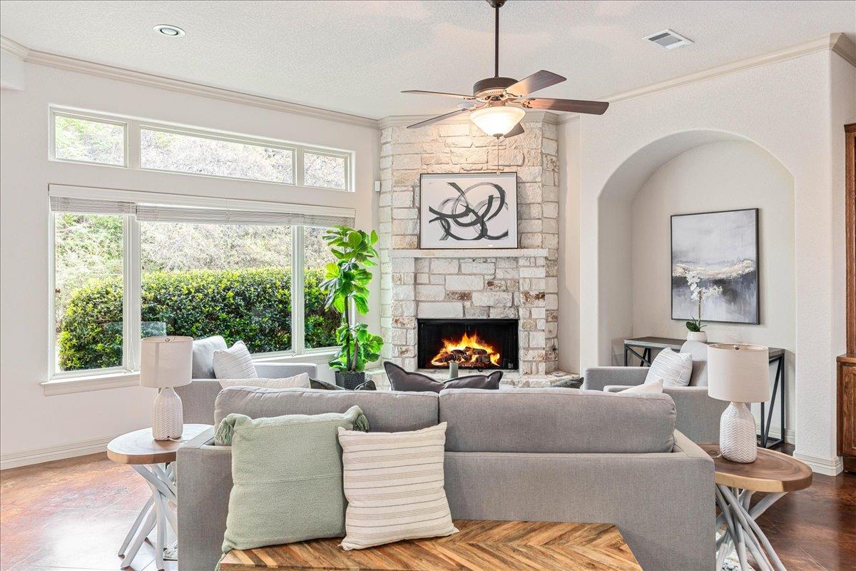 3006 HAWTHORNE Cv, Georgetown, TX 78628