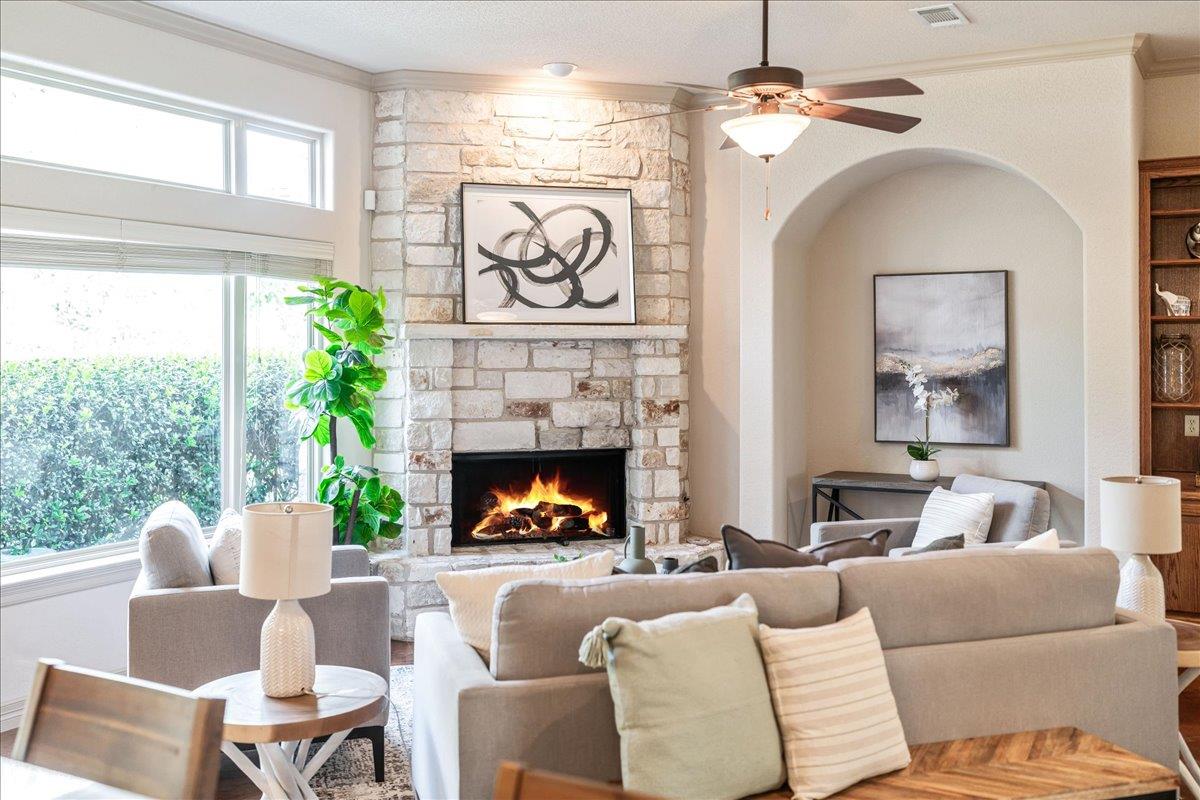 3006 HAWTHORNE Cv, Georgetown, TX 78628