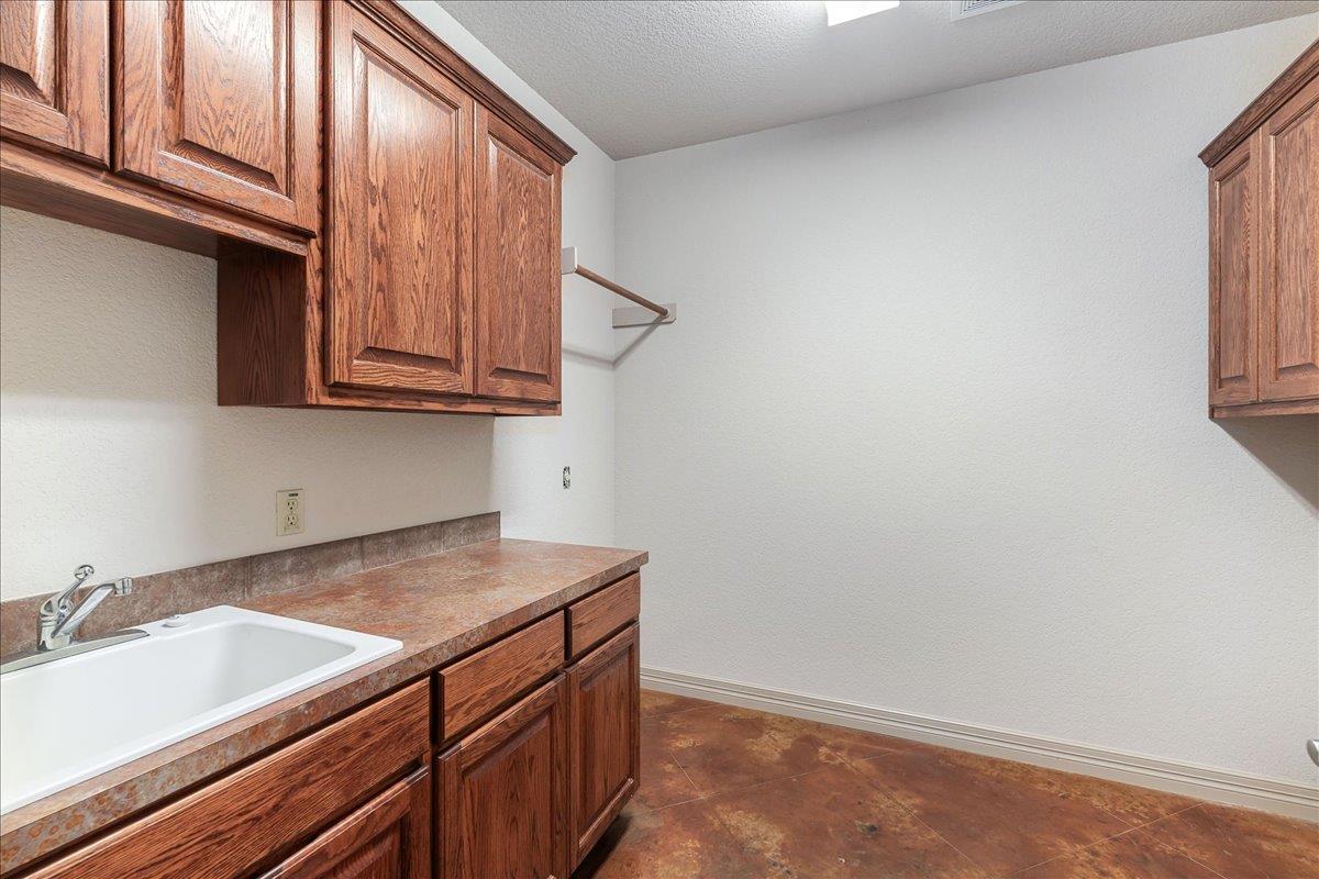 3006 HAWTHORNE Cv, Georgetown, TX 78628