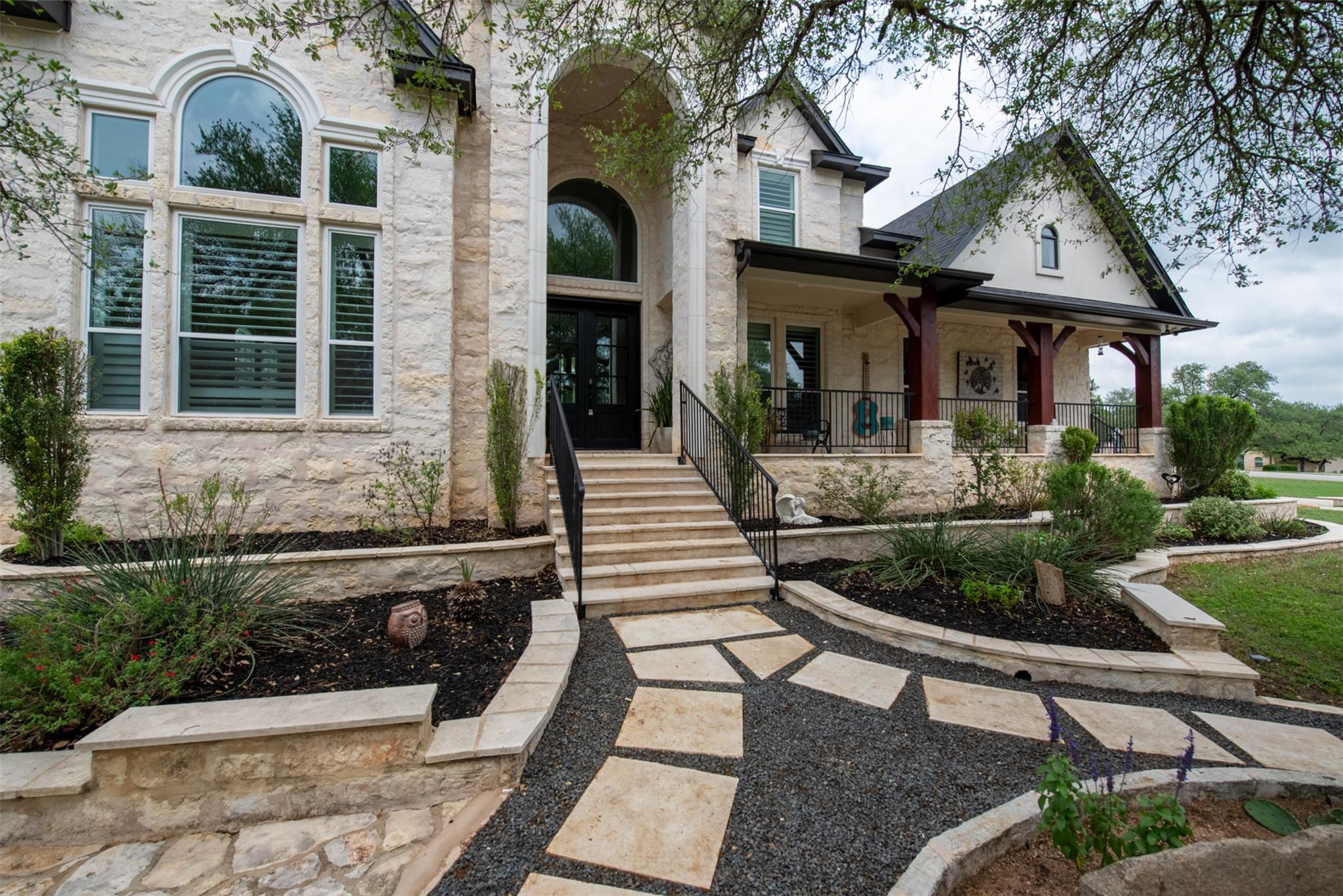 664 Ranchers Club Ln, Driftwood, TX 78619