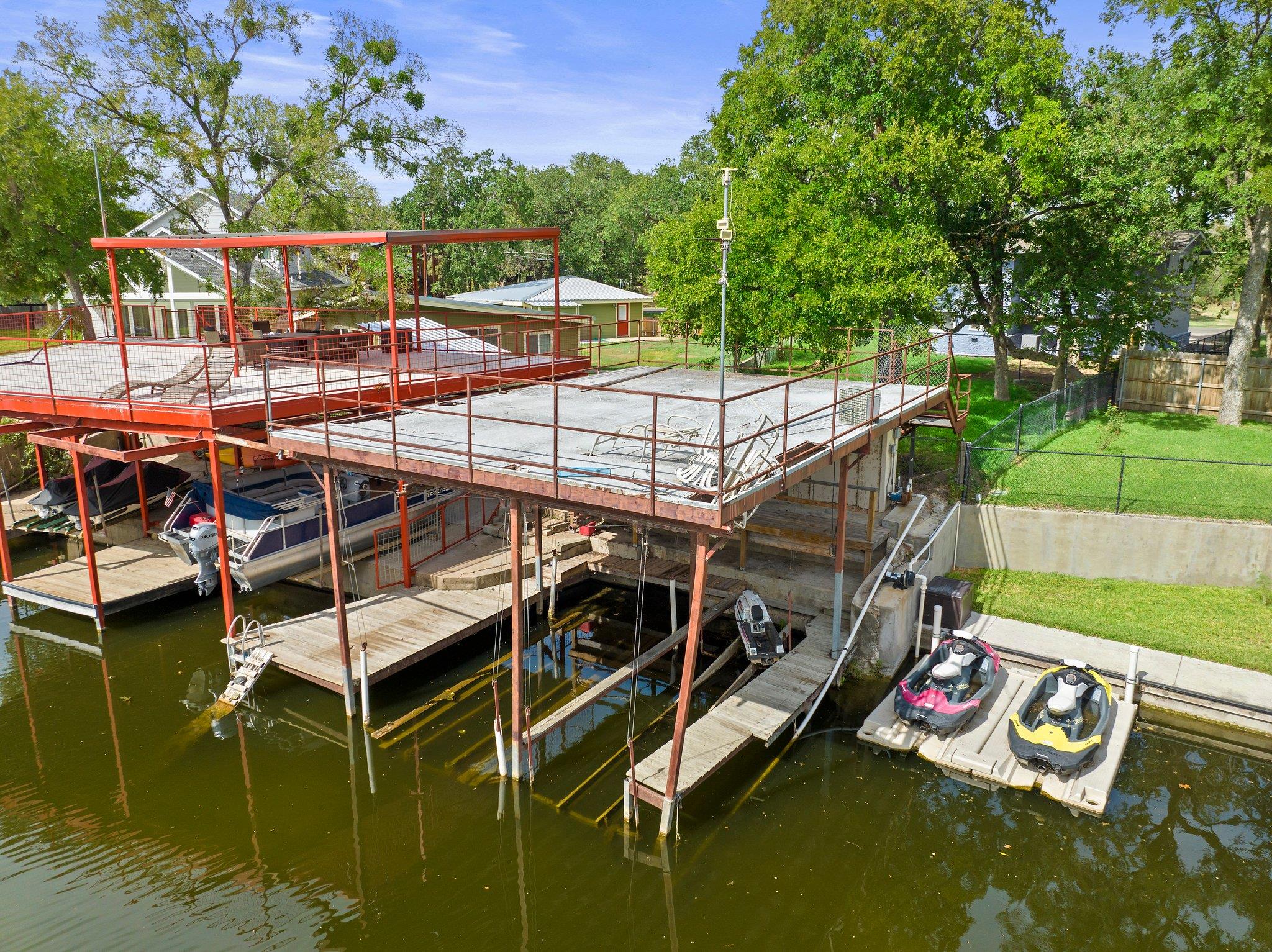 902 Sherwood Forest Dr, Granite Shoals, TX 78654