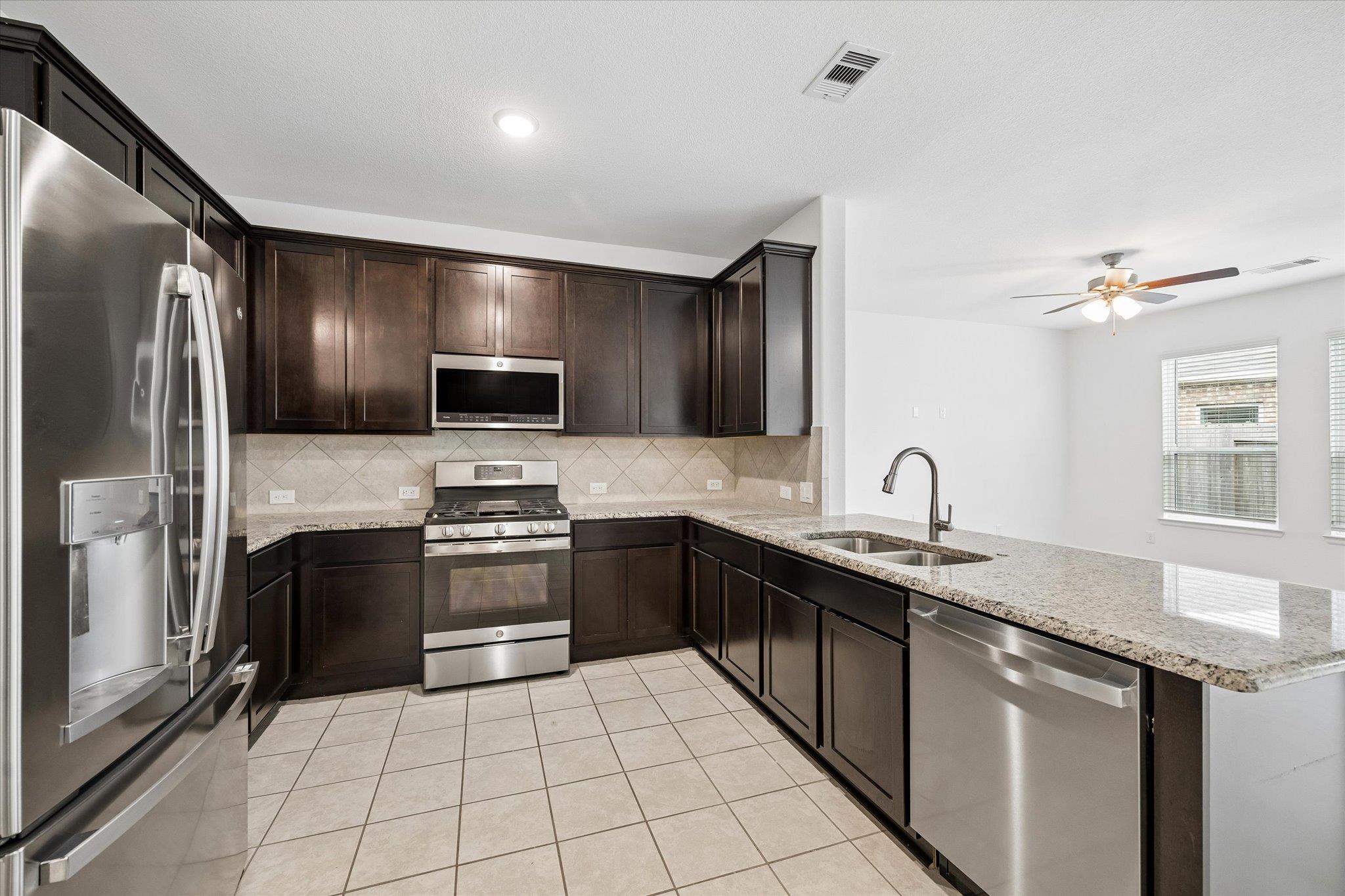 3354 Harmony View Ln, Spring, TX 77386