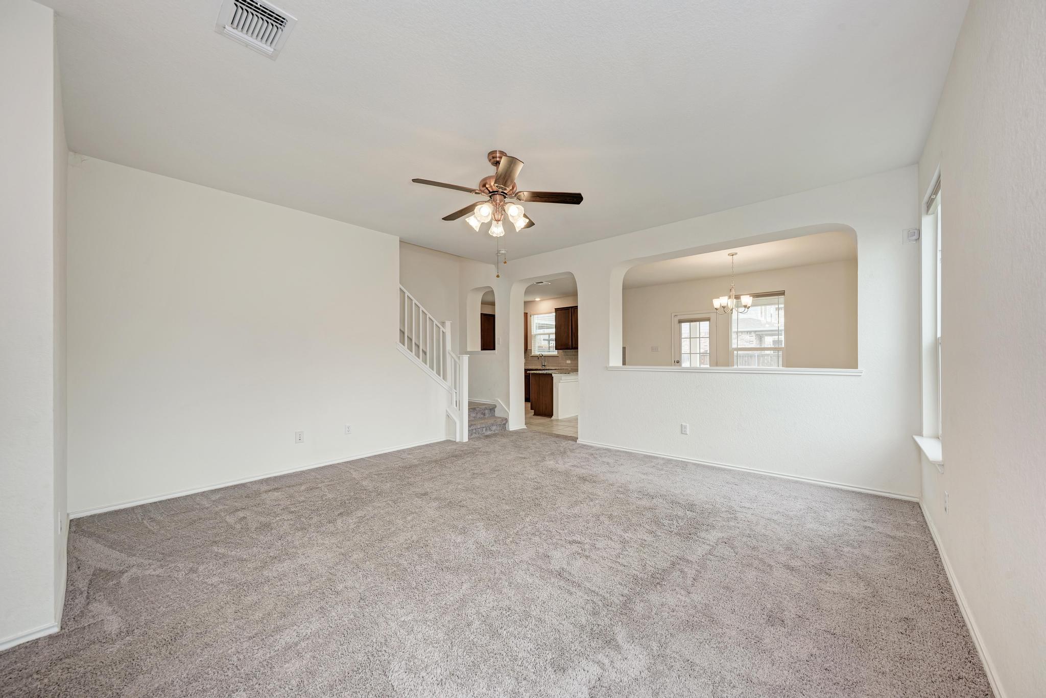 521 Lady Swiss Ln, Hutto, TX 78634