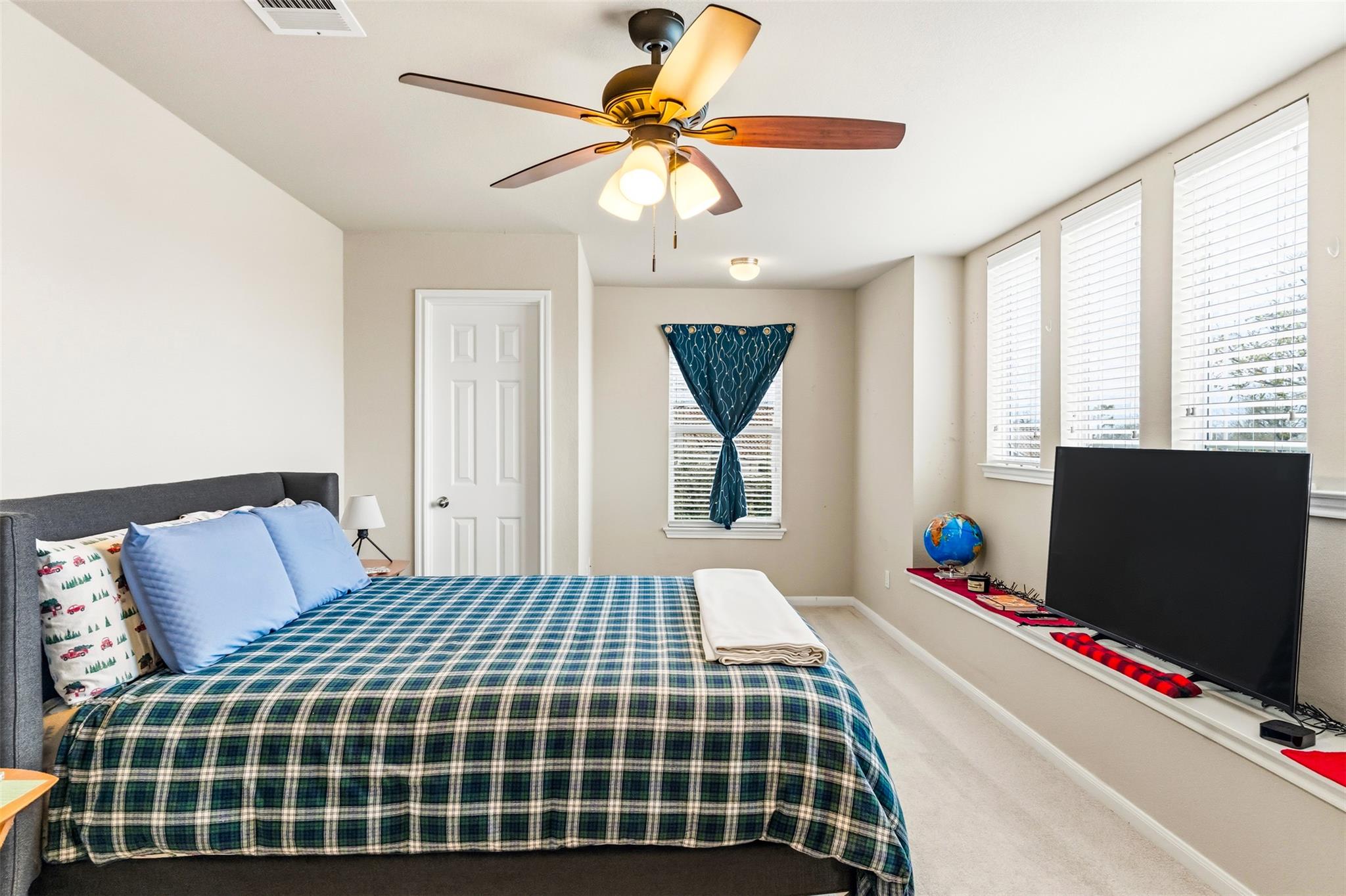 14504 Broadwinged Hawk Dr, Austin, TX 78738