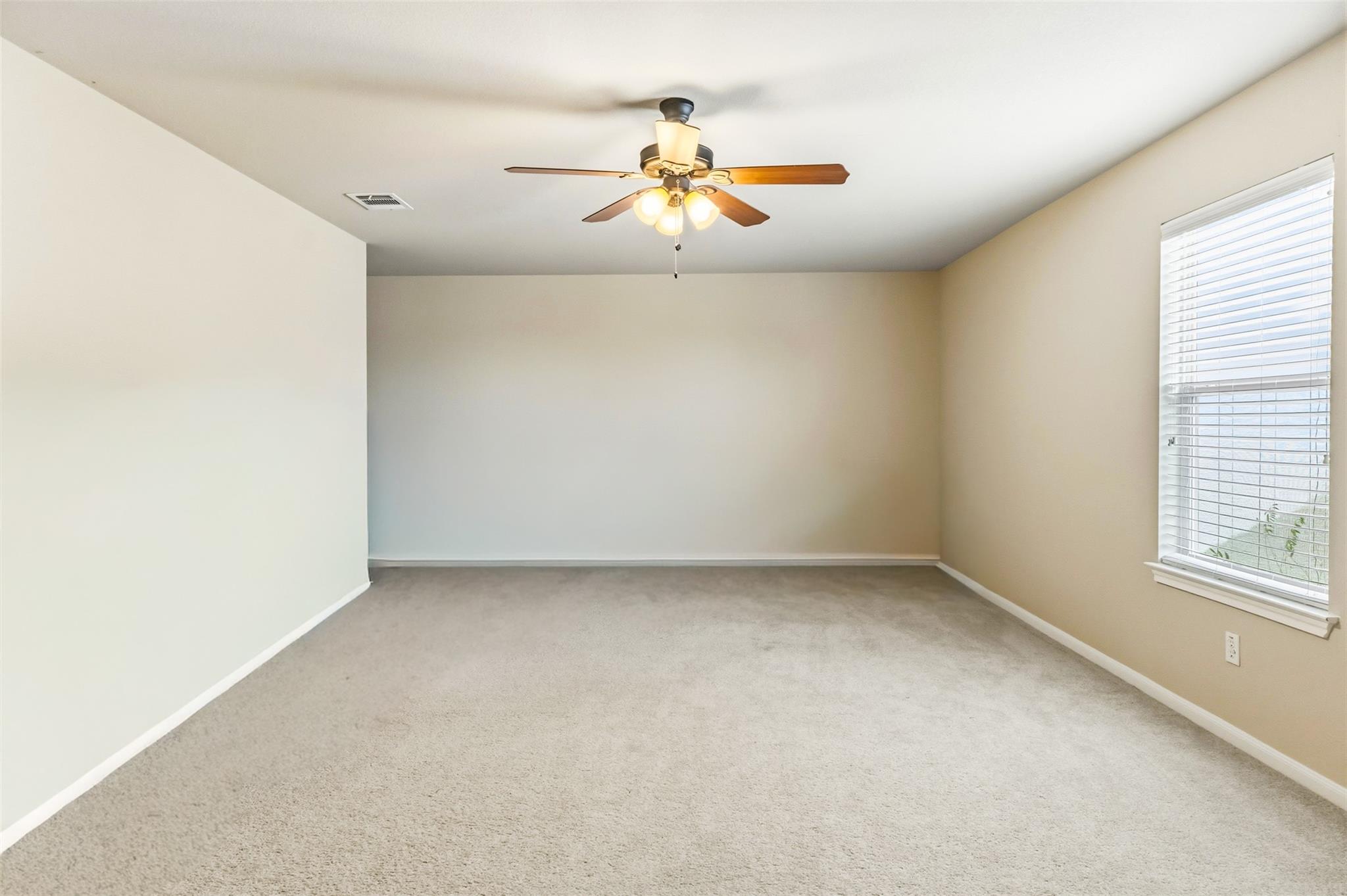 14504 Broadwinged Hawk Dr, Austin, TX 78738