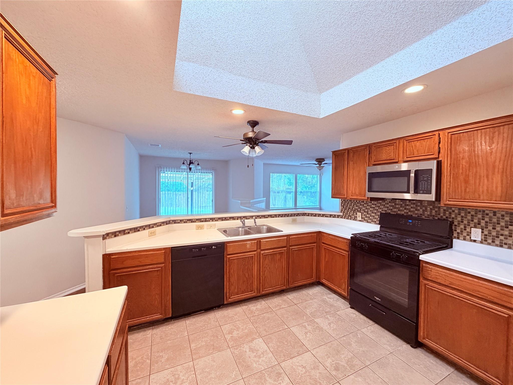 16924 Cactus Blossom Dr, Pflugerville, TX 78660