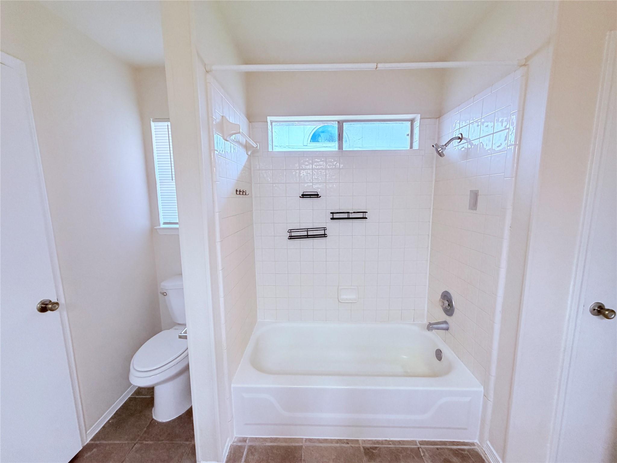 16924 Cactus Blossom Dr, Pflugerville, TX 78660