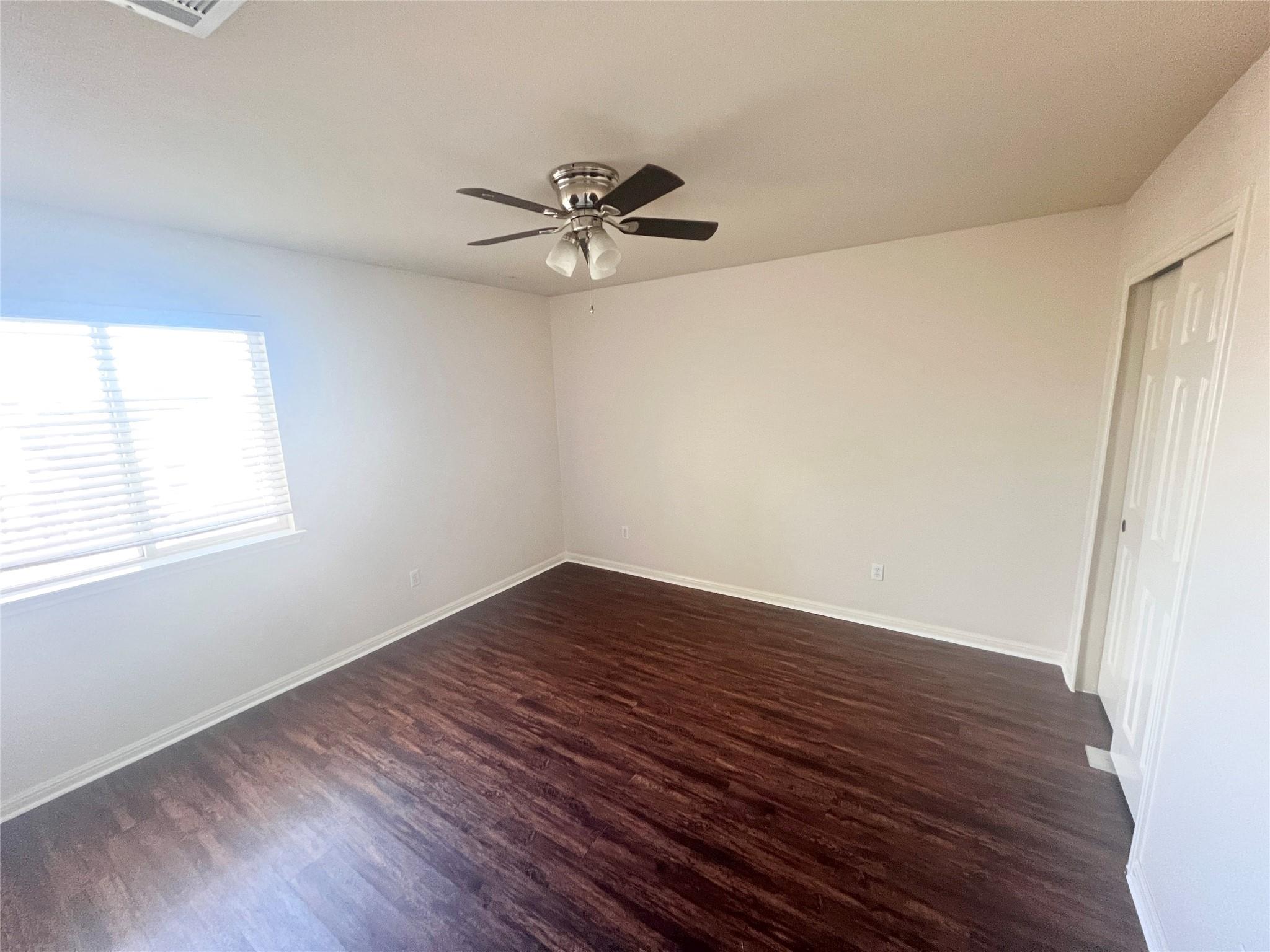 476 Nottingham Loop, Kyle, TX 78640