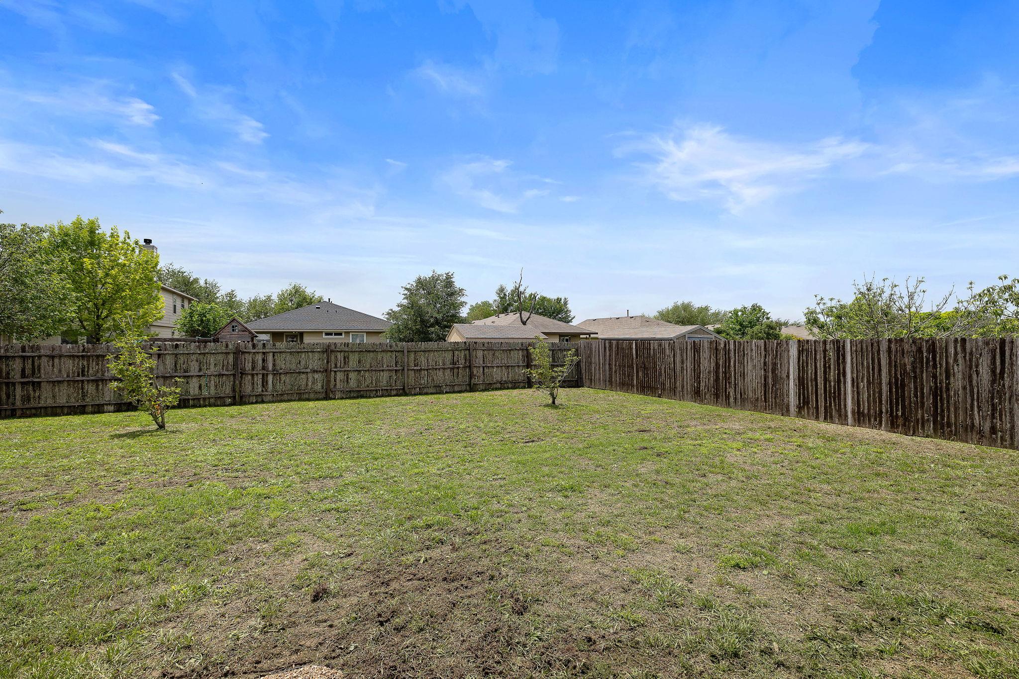 1065 Canada Wild Dr, Buda, TX 78610