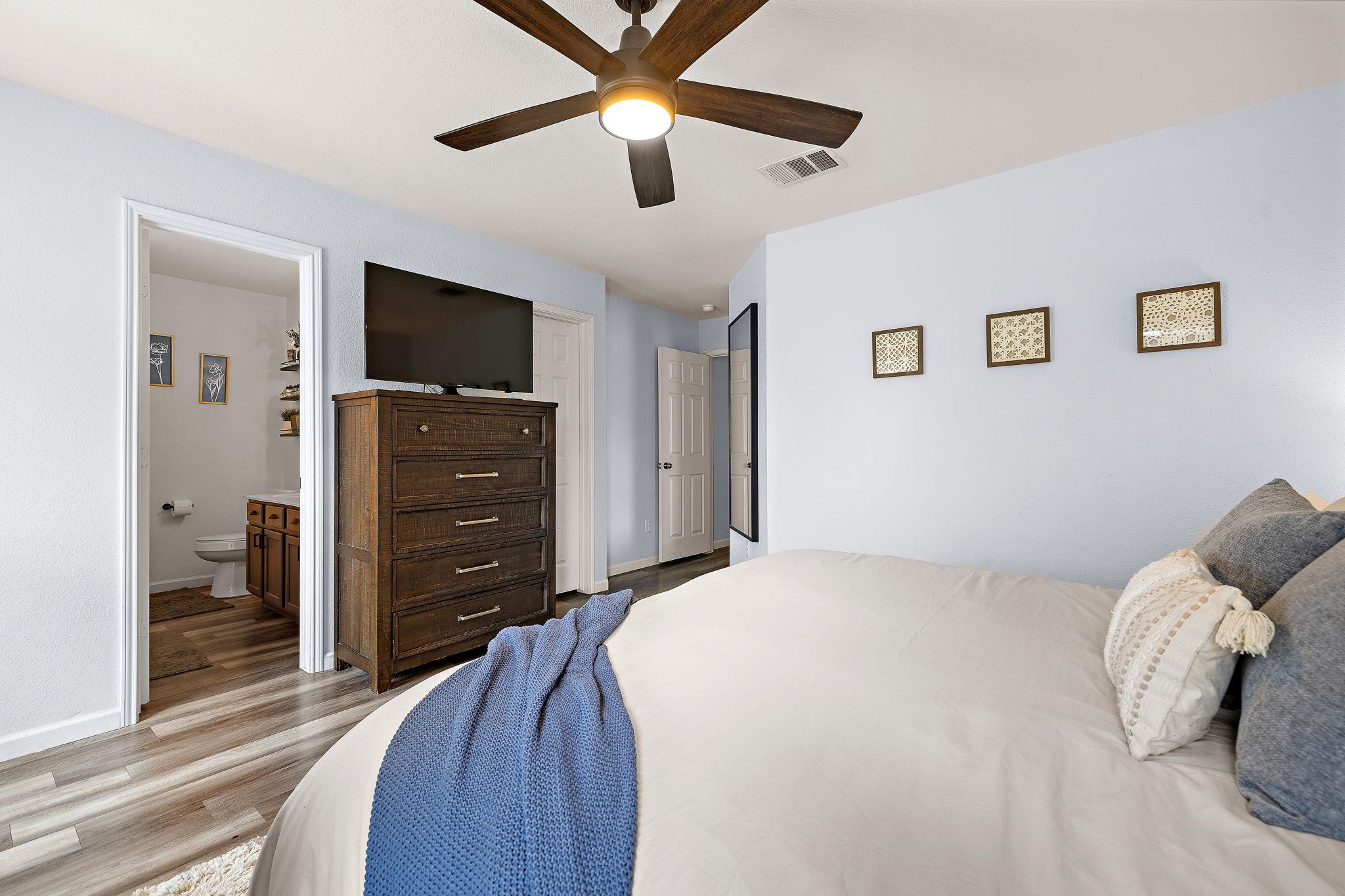 1065 Canada Wild Dr, Buda, TX 78610