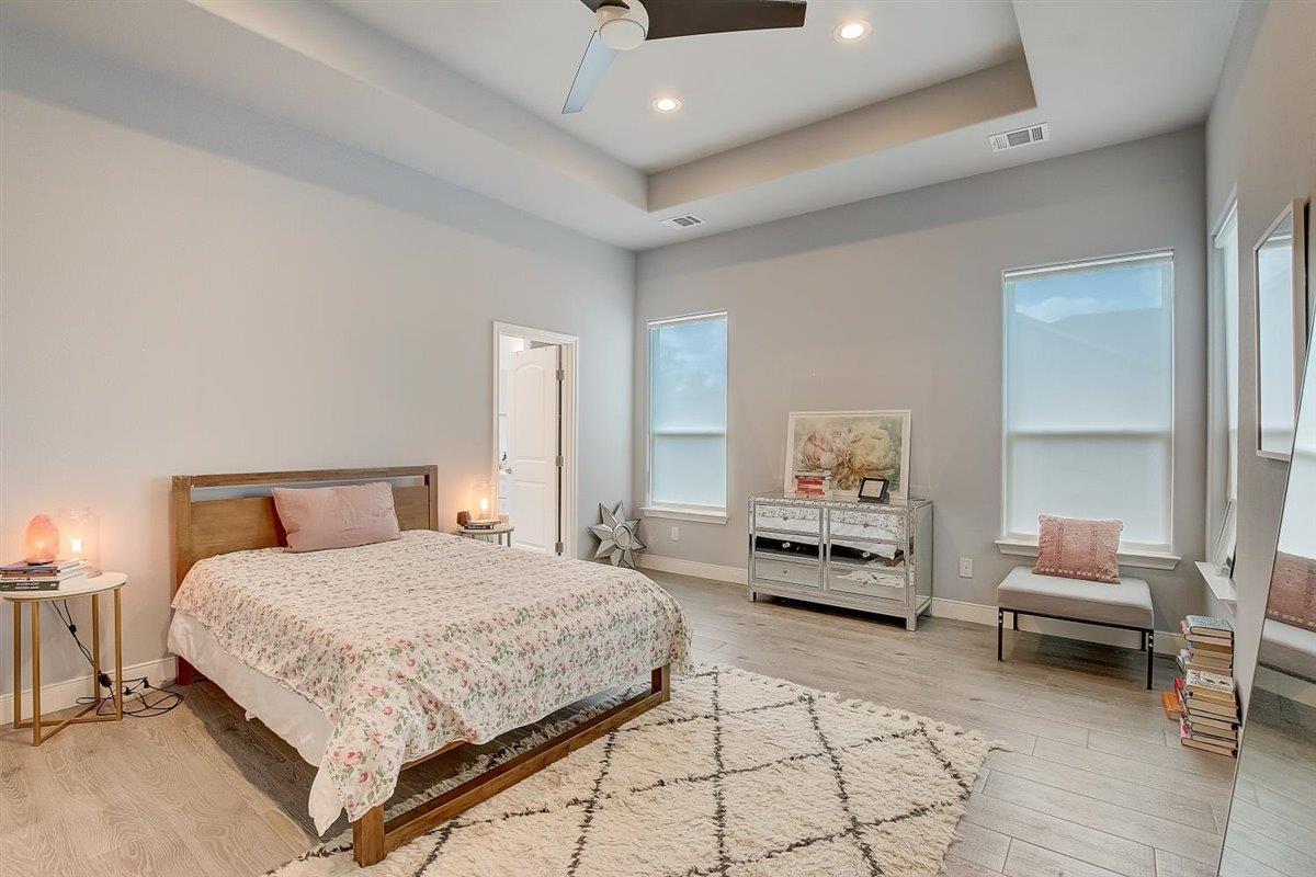 121 Naalehu Ct, Bastrop, TX 78602